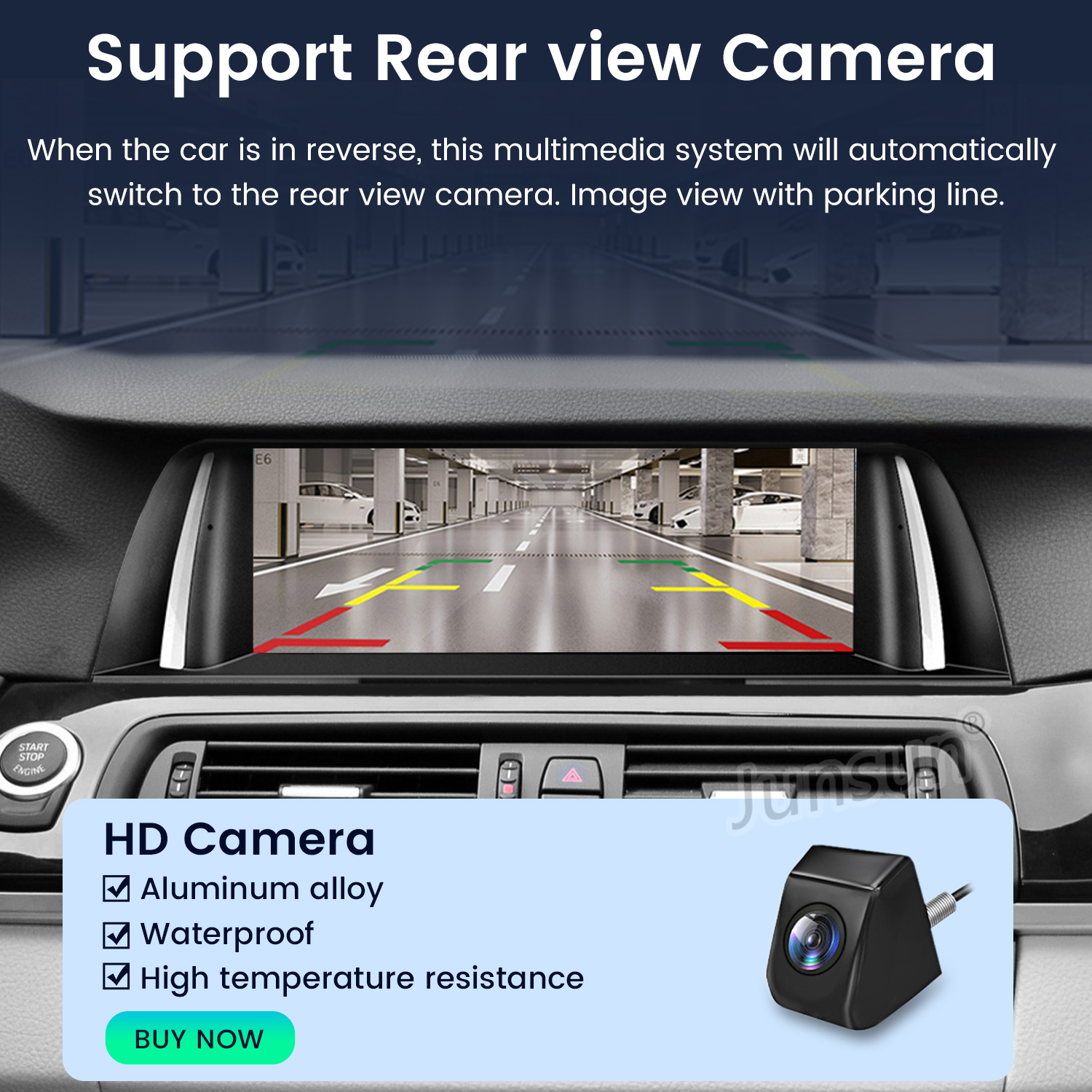 Cruscotto auto che mostra display telecamera posteriore con linee.