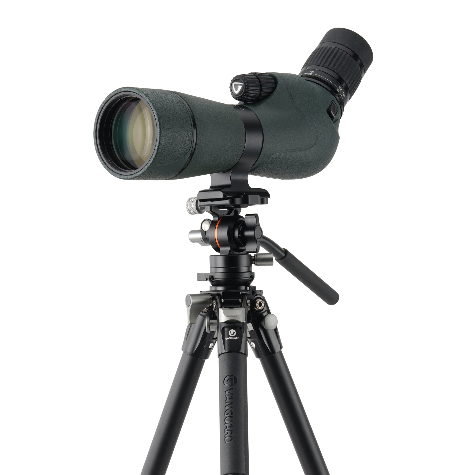 Un telescopio terrestre verde montado en un trípode negro con asas.