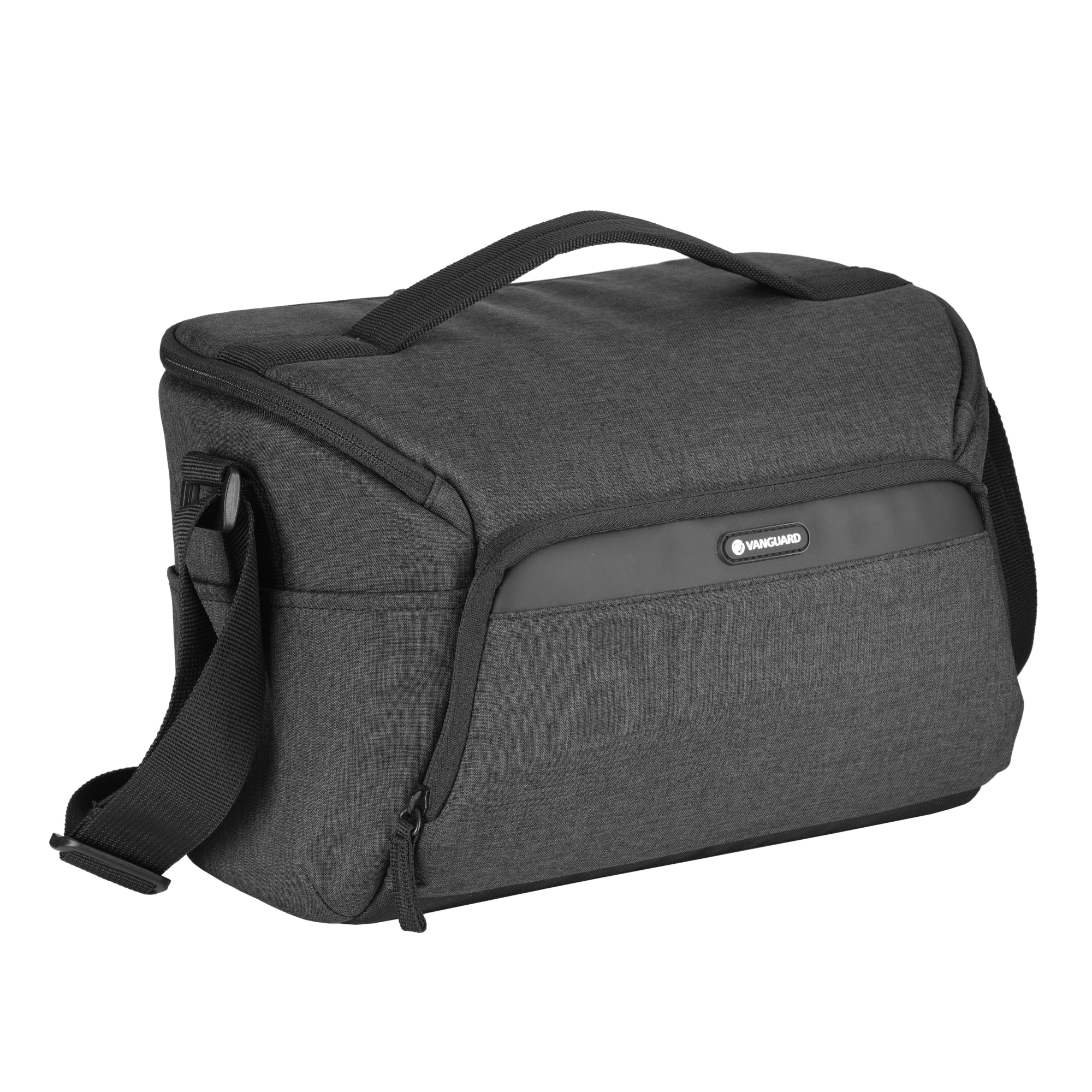 Una bolsa de cámara gris oscuro con asa y correa, sobre fondo blanco.