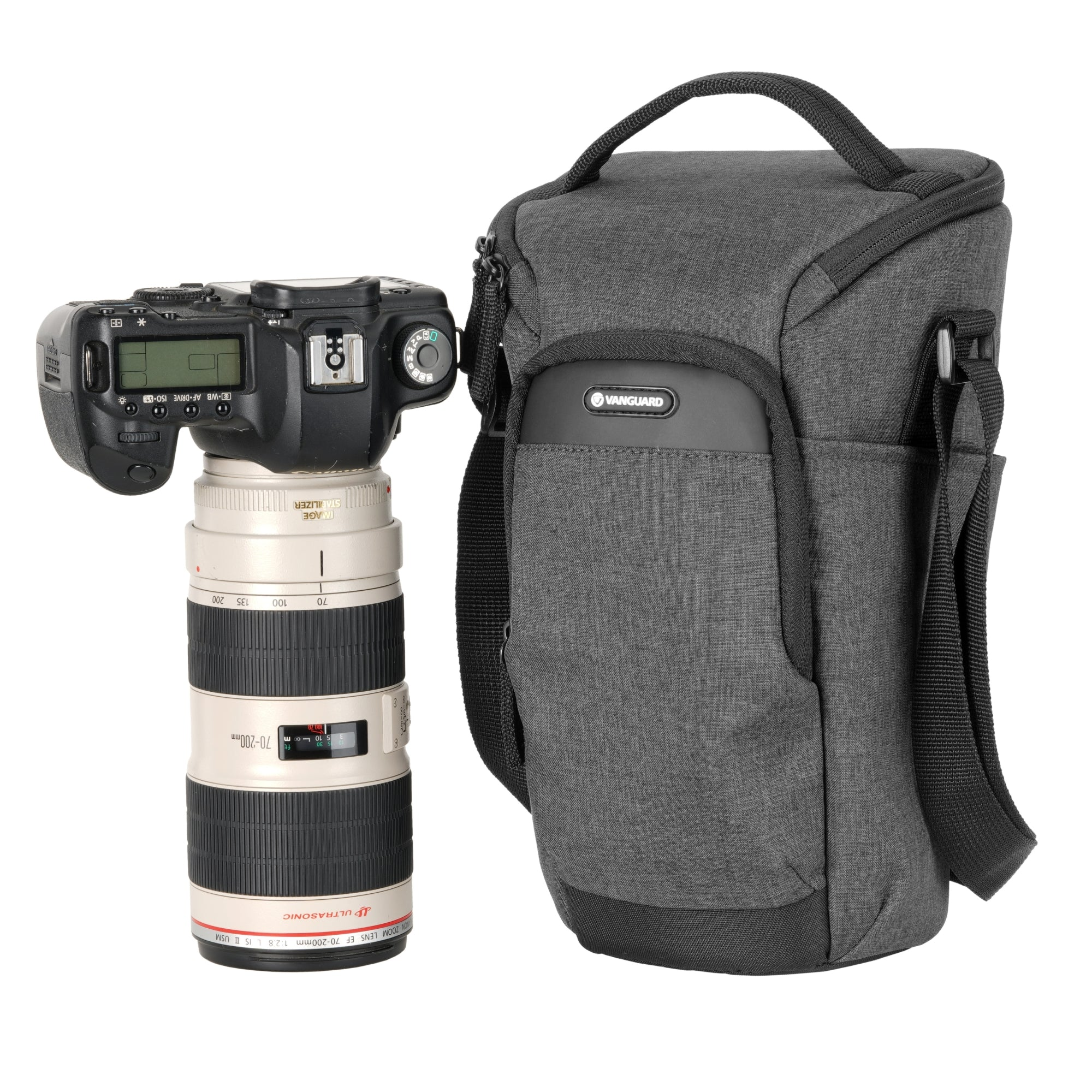 Una cámara DSLR Canon con un objetivo de 70-200mm y una bolsa Vanguard gris.