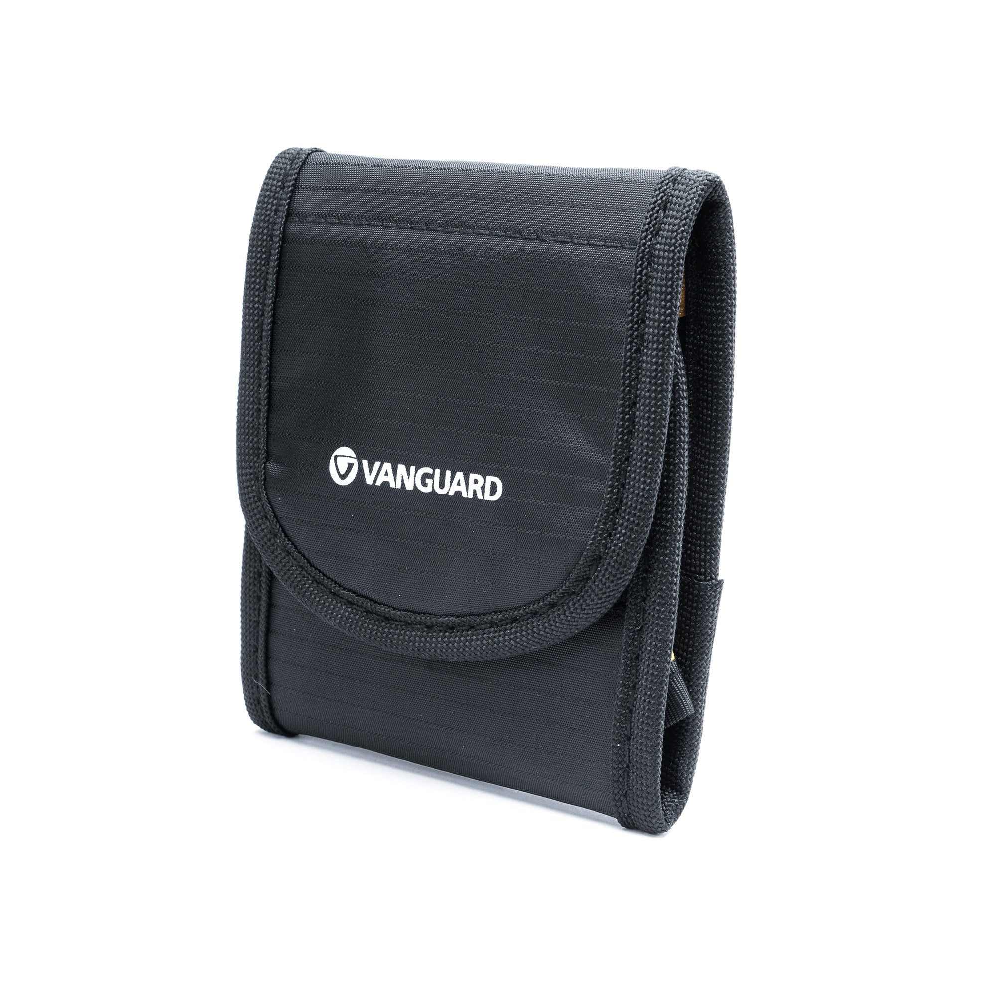 Estuche negro Vanguard con logo blanco sobre fondo blanco.