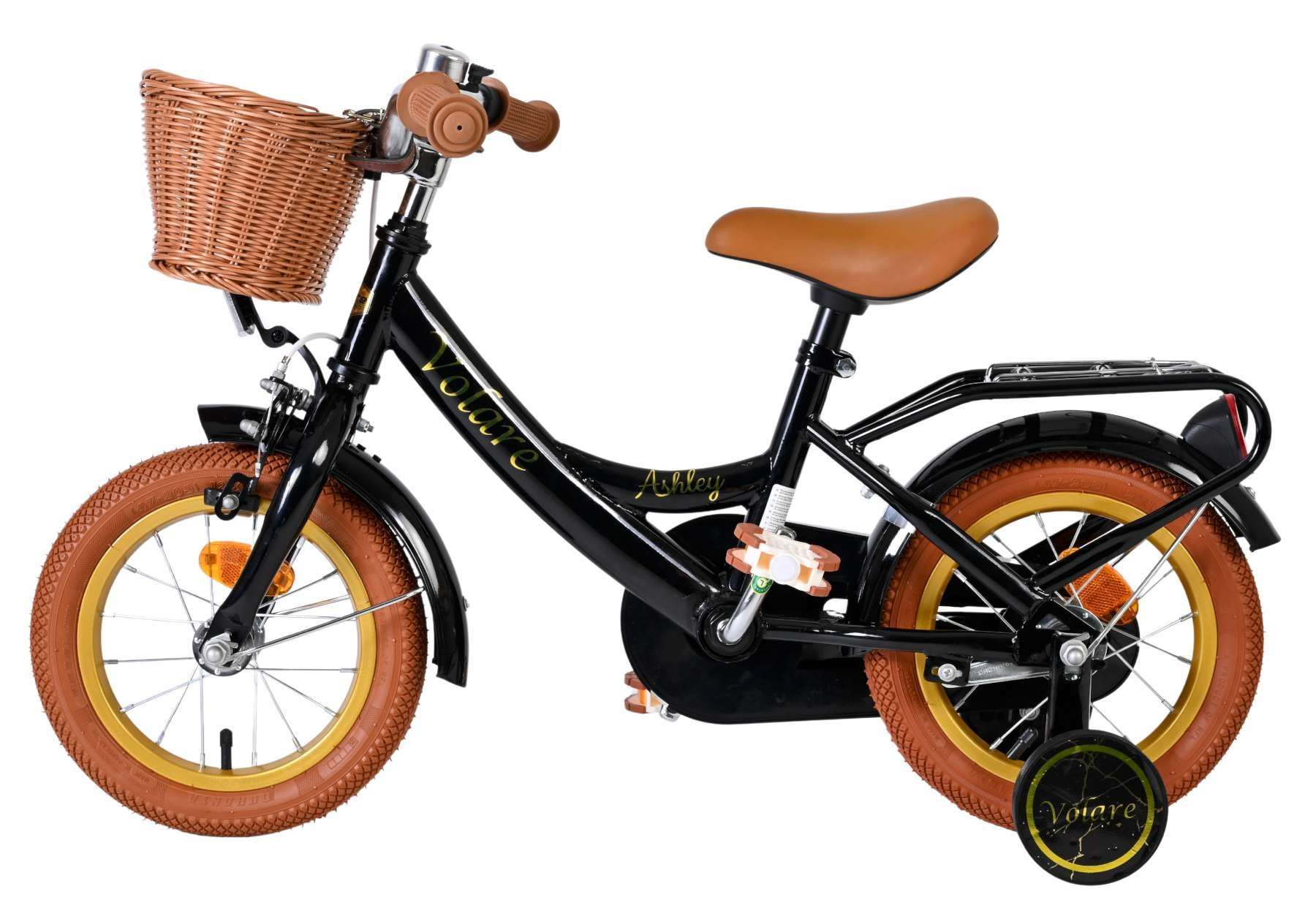 Ein schwarzes Kinderfahrrad mit braunem Korb, braunem Sattel und Stützrädern.