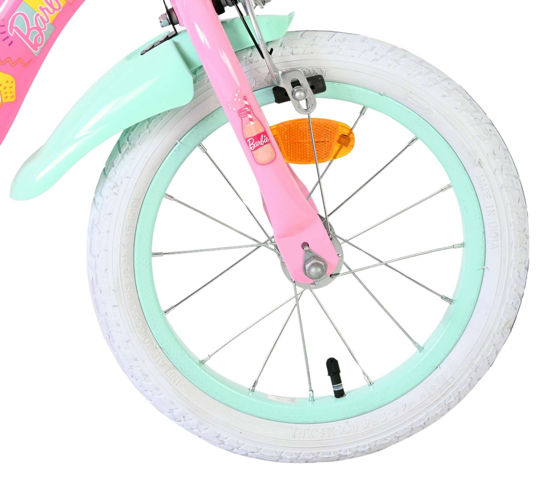 Ein rosa Fahrrad mit mintgrünem Schutzblech und weißem Reifen.