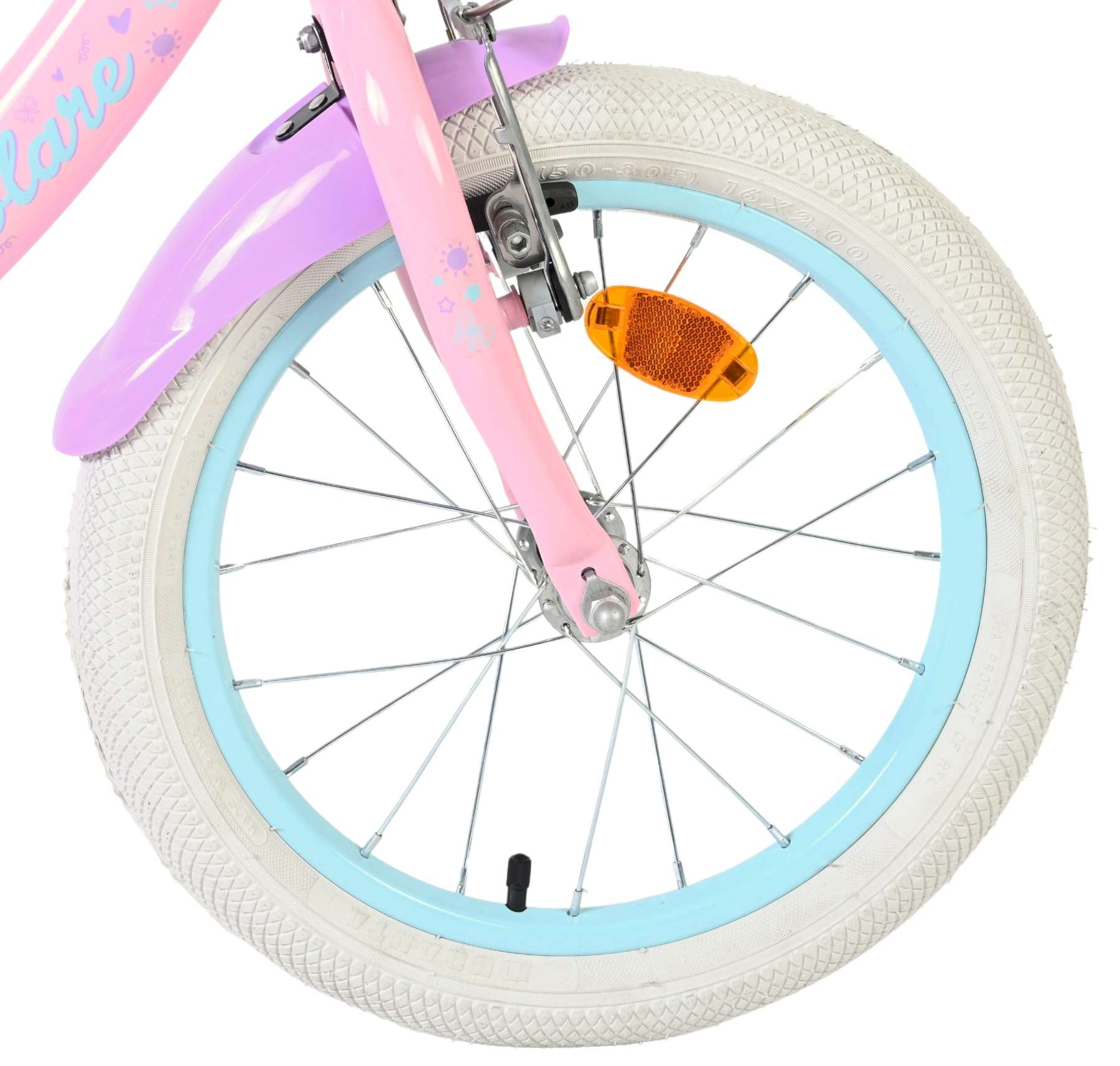 Rosa Fahrradgabel mit blauem Felgenrad, weißem Reifen und lila Schutzblech.