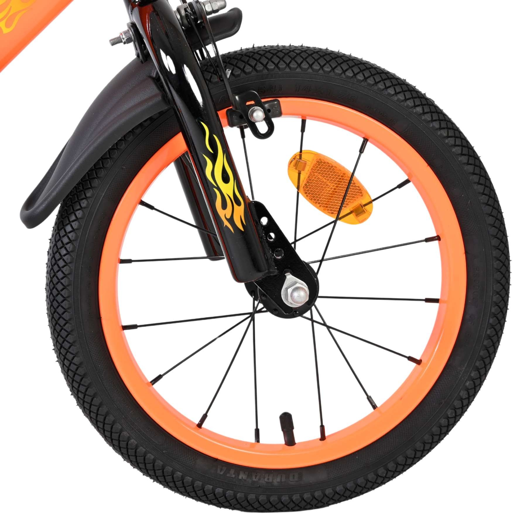 Nahaufnahme eines Fahrradrads mit orangefarbenem Felgenband und schwarzem Reifen.