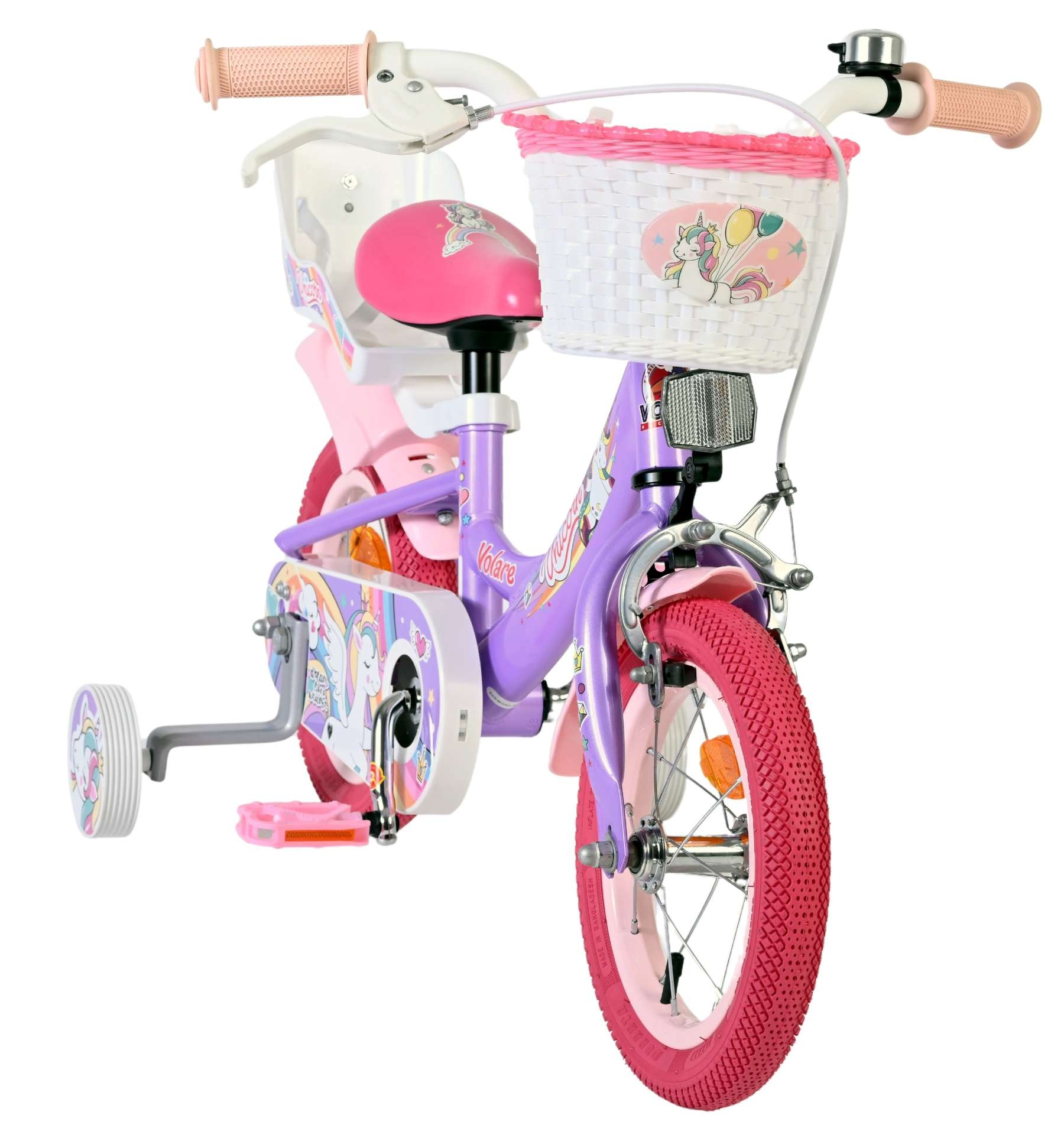Lila Kinderfahrrad mit Stützrädern, weißem Korb und Einhorn-Motiv.