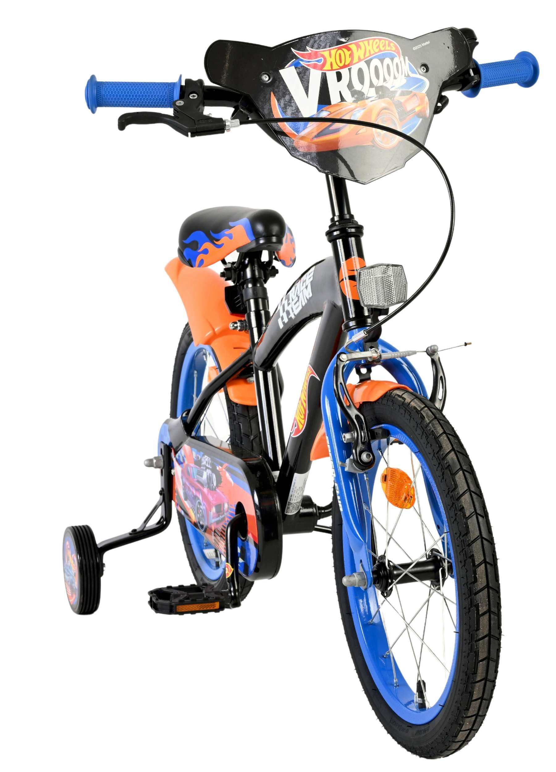Kinderfahrrad mit Hot Wheels-Design, Stützrädern und blauen Griffen.
