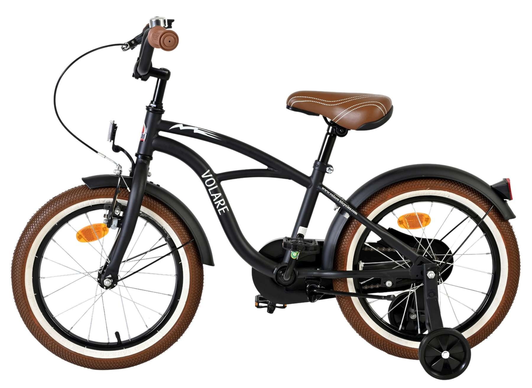 Schwarzes Kinderfahrrad mit braunen Reifen und Sattel, Stützrädern.