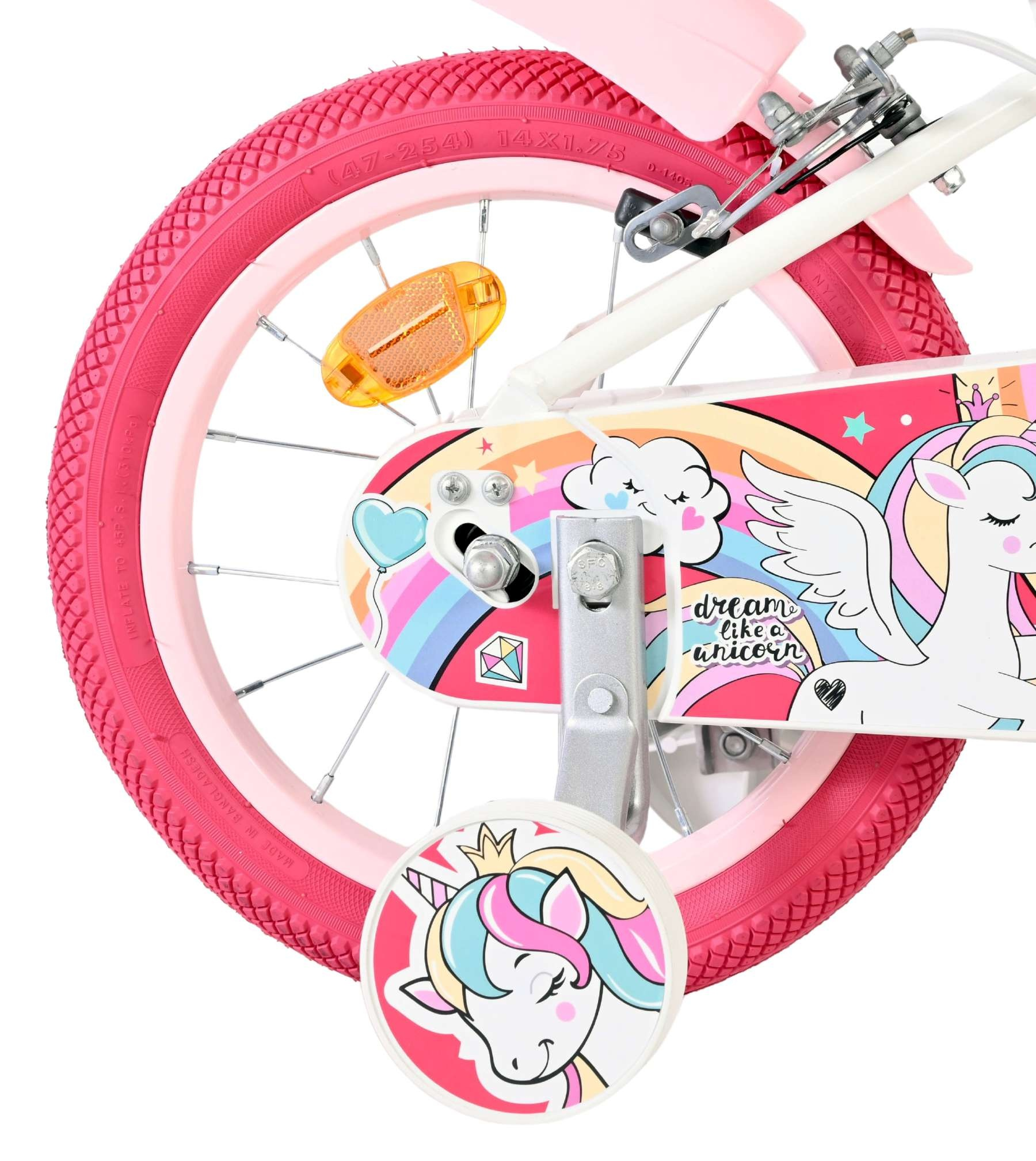 Ein Fahrradschutzblech mit Einhorn-Motiv, Regenbogen und Wolken.