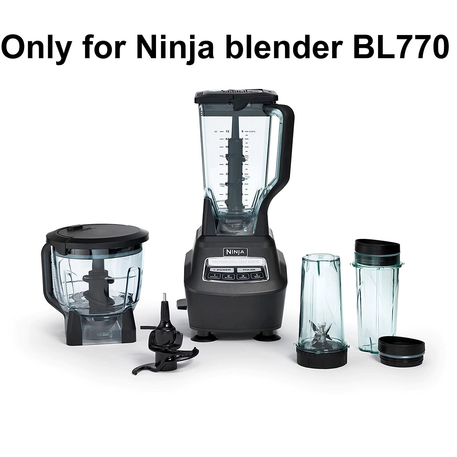Ein Ninja-Standmixer mit Zubehör: Kanne, Becher, Klingen und Deckel.
