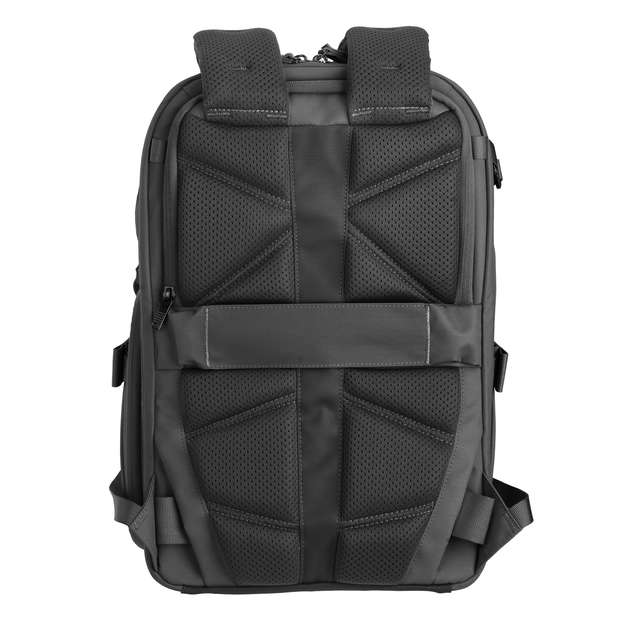 Rückseite eines dunklen Rucksacks mit gepolsterten Schultergurten und atmungsaktivem Netz.