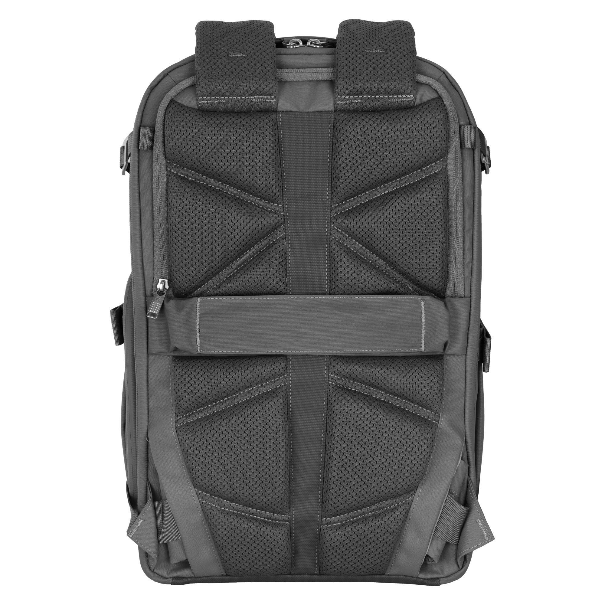 Vista trasera de una mochila gris con correas acolchadas y detalles de ventilación.