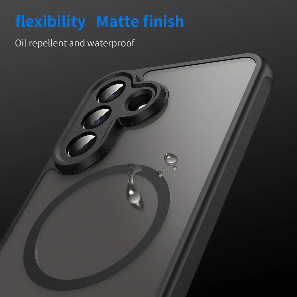 Coque de téléphone noire avec trois objectifs de caméra et des gouttes d'eau.
