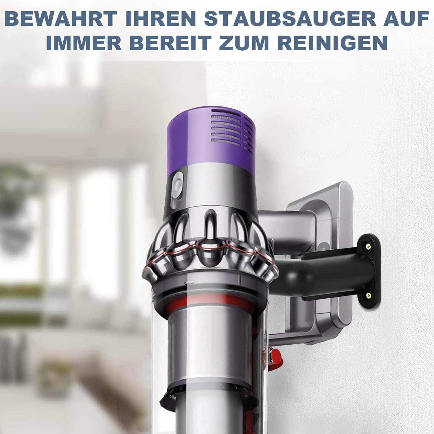 Ein violetter und silberner Staubsauger ist an einer Wandhalterung befestigt.