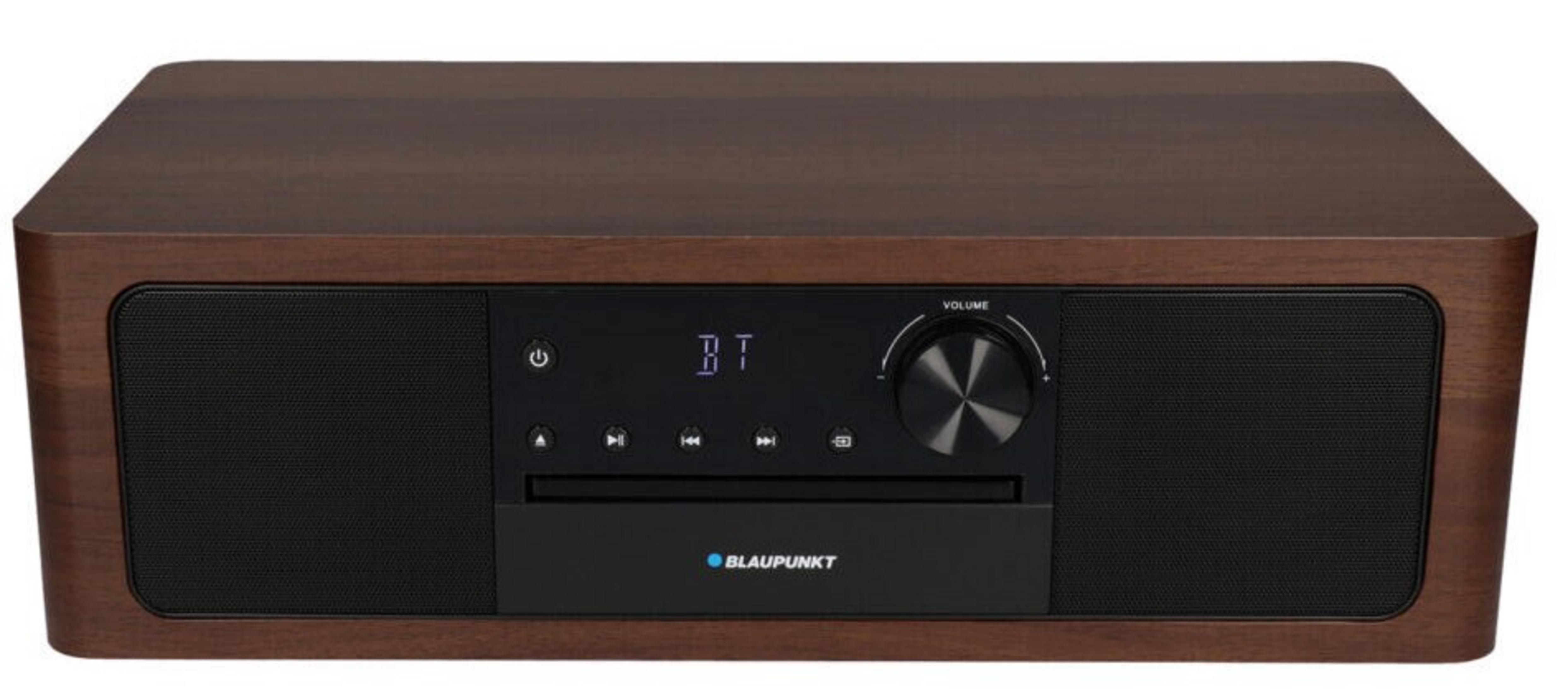 Brązowy drewniany odtwarzacz CD z czarnymi głośnikami i cyfrowym wyświetlaczem.