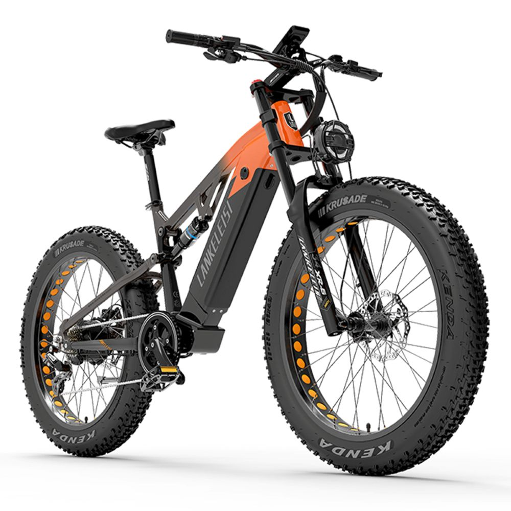 Una bicicleta eléctrica negra con detalles naranjas y llantas anchas.