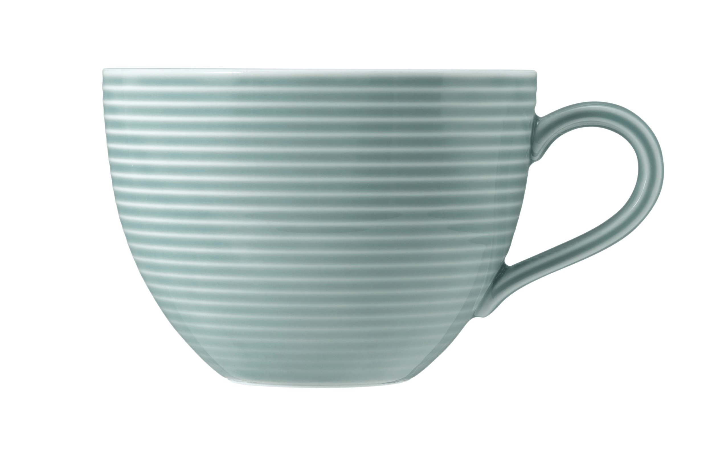 Jasnoniebieska filiżanka z poziomymi żebrowaniami i uchem.