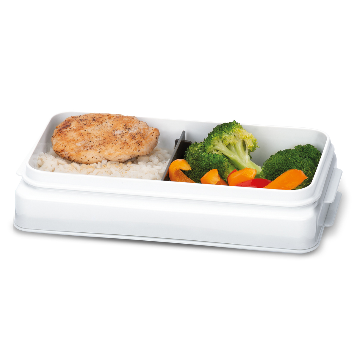 Bento box con riso, petto di pollo, broccoli e peperoni.