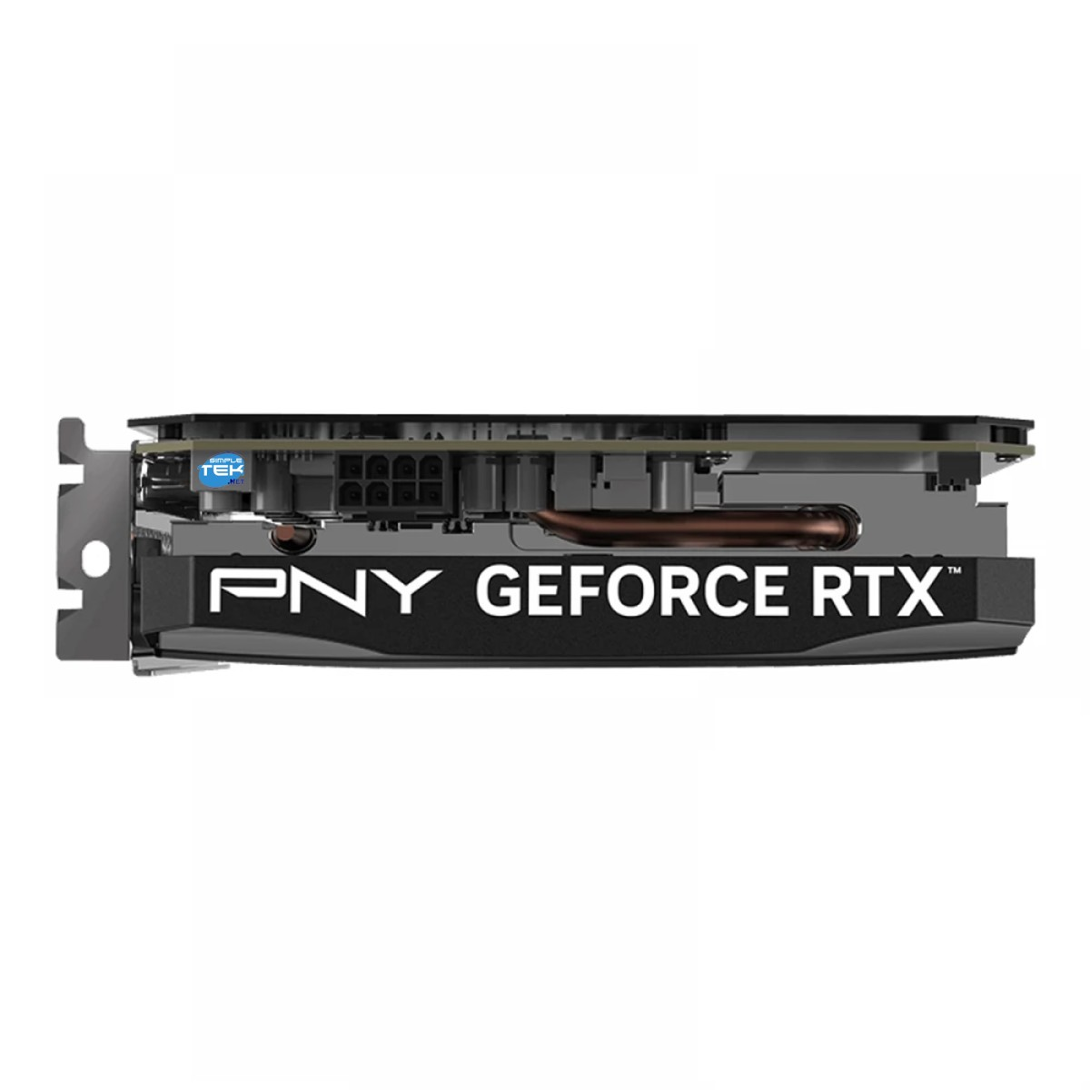 Una tarjeta gráfica PNY GeForce RTX con disipadores plateados y tubos de cobre.