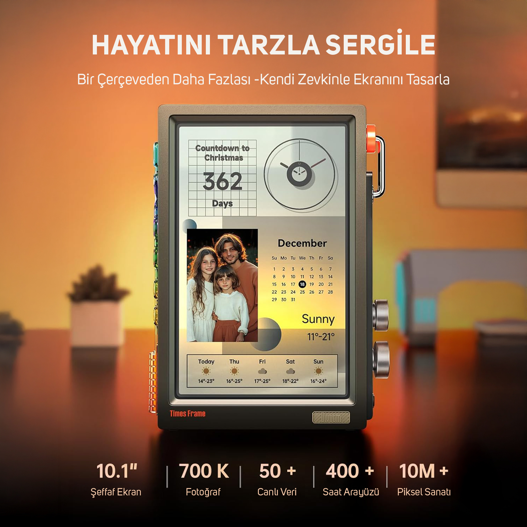 Dijital çerçeve Noel geri sayımı, takvim, aile fotoğrafı ve hava durumu gösterir.