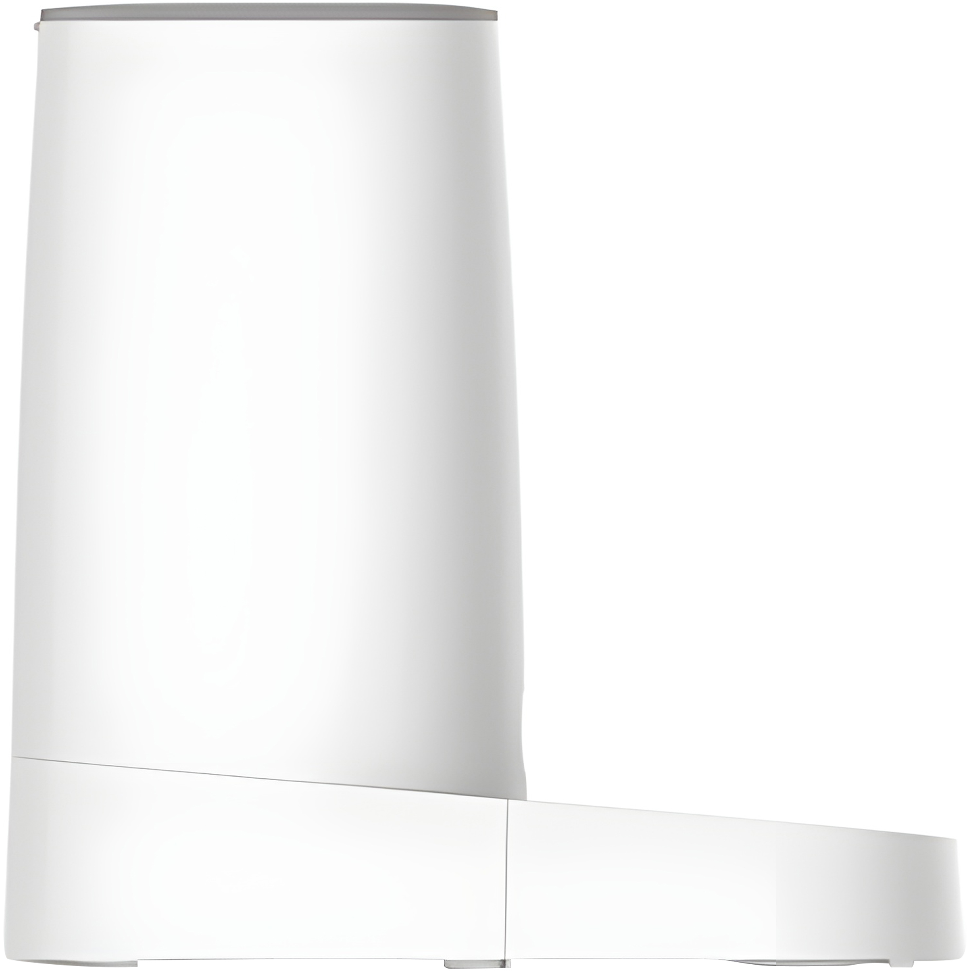 Biała wieża z szarym blatem, na białym tle.