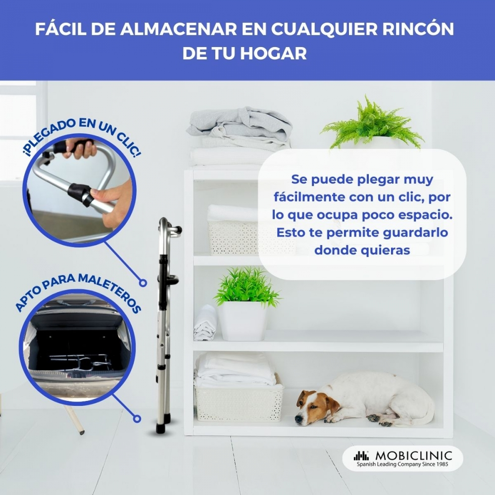Un andador plegable cabe en un coche. Un perro descansa en una estantería.