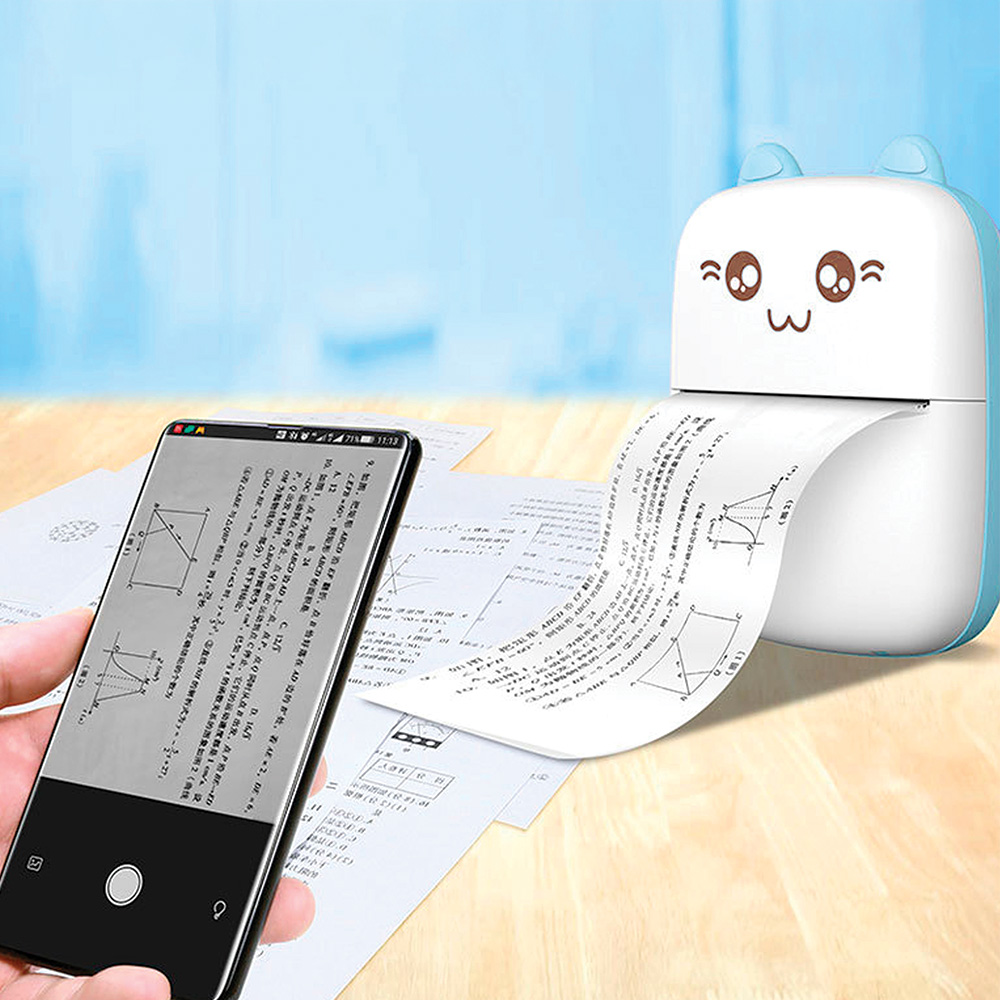 Bir akıllı telefon, küçük bir yazıcı çıktı alırken bir belgeyi tarıyor.