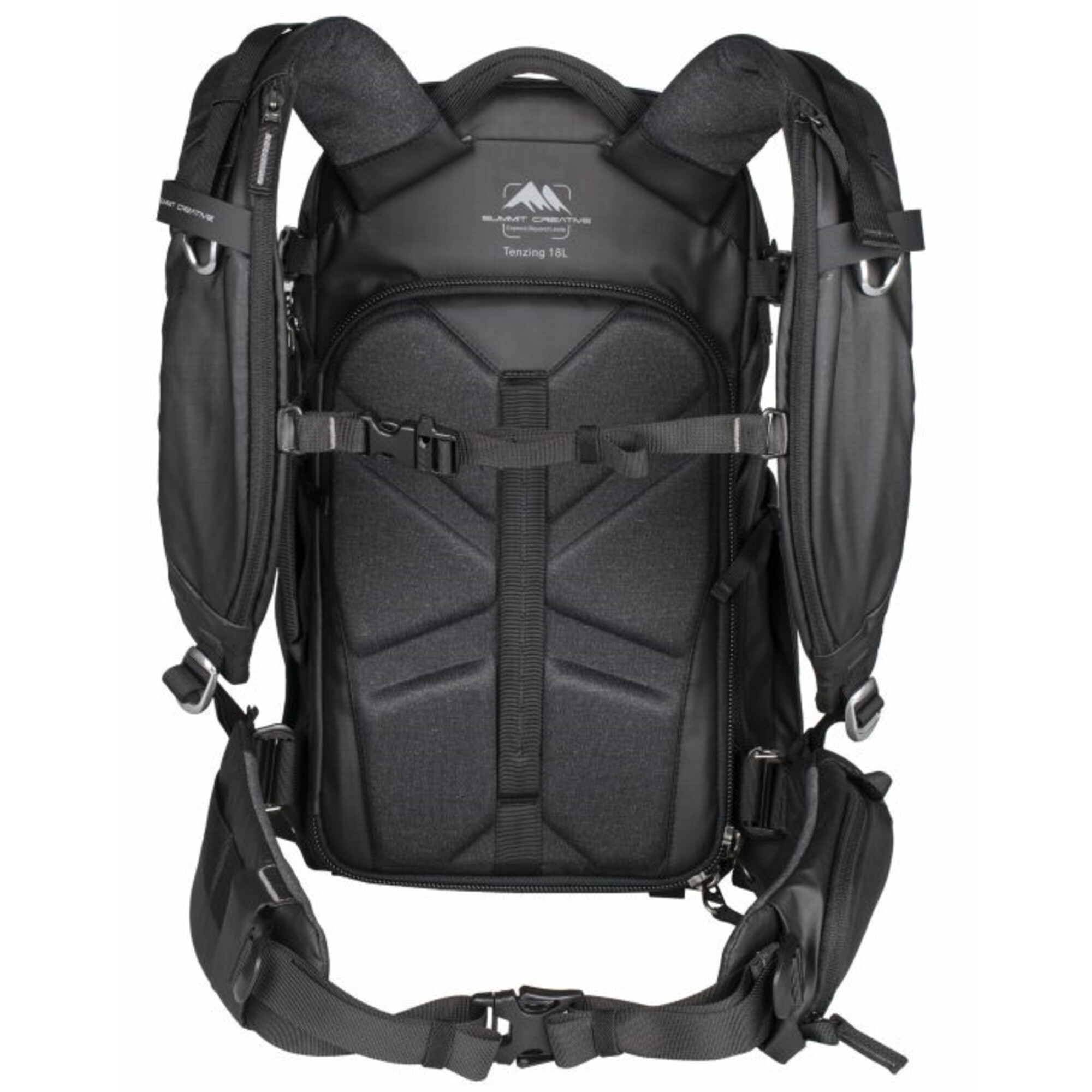 Ein schwarzer Rucksack mit gepolstertem Rücken und verstellbaren Gurten.