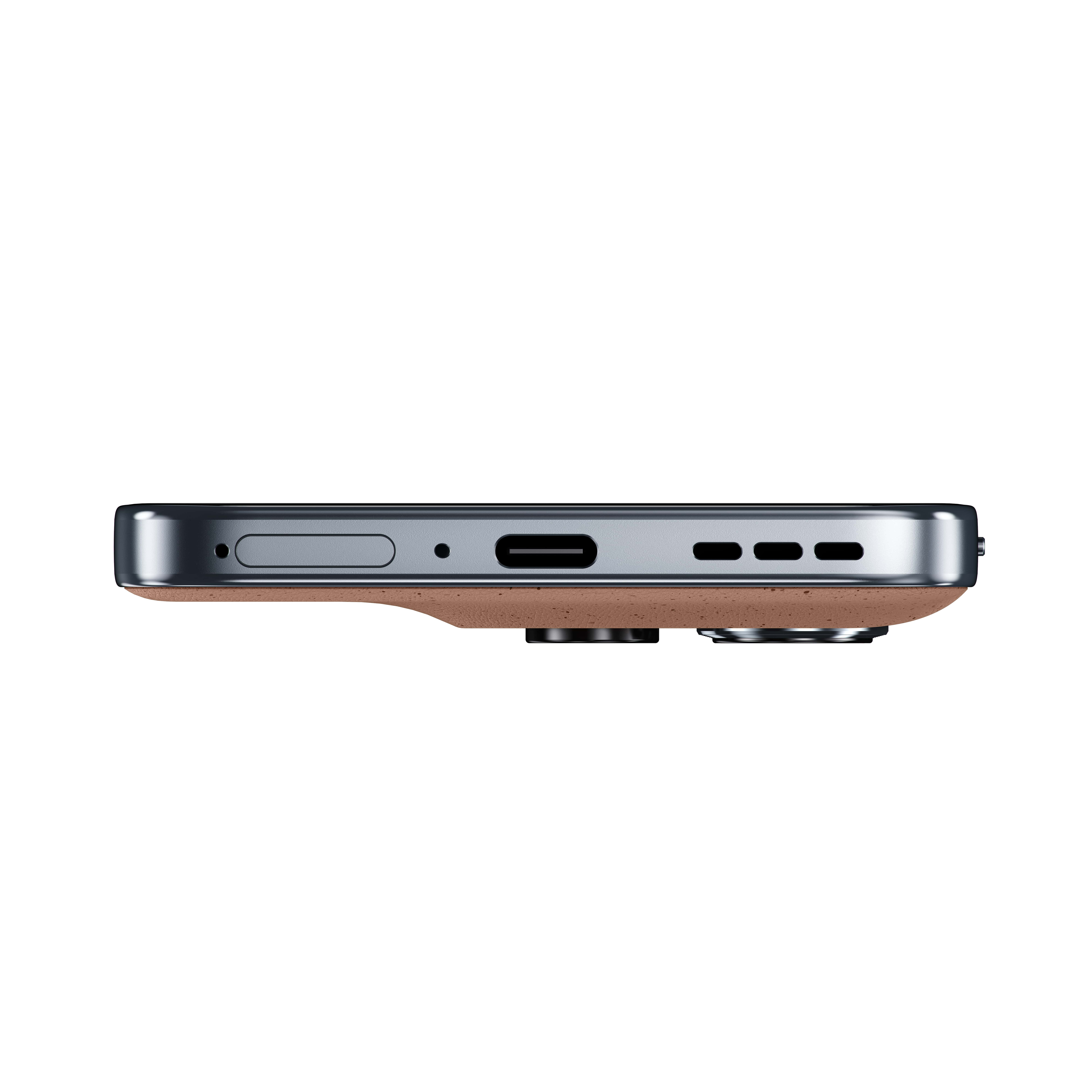Dettaglio del bordo inferiore di uno smartphone con porta USB-C e fotocamere.