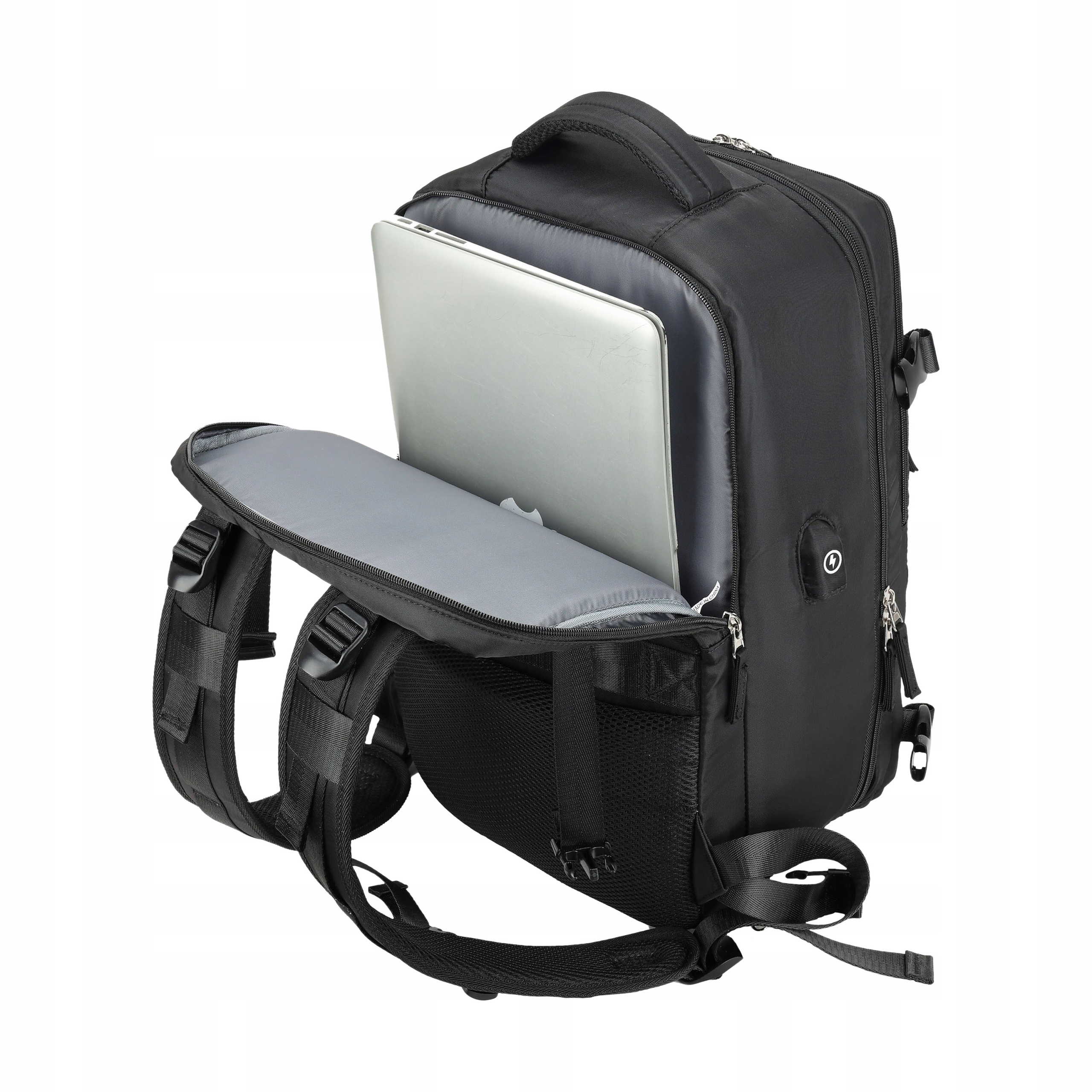 Czarny plecak z otwartą komorą i srebrnym laptopem w środku.