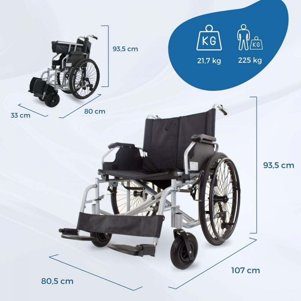 Una silla de ruedas negra con dimensiones y peso indicados.