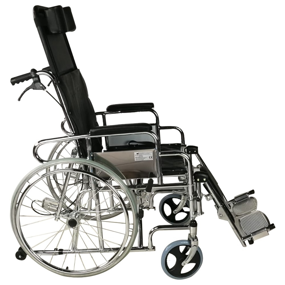 Una silla de ruedas negra con respaldo y reposacabezas ajustables.