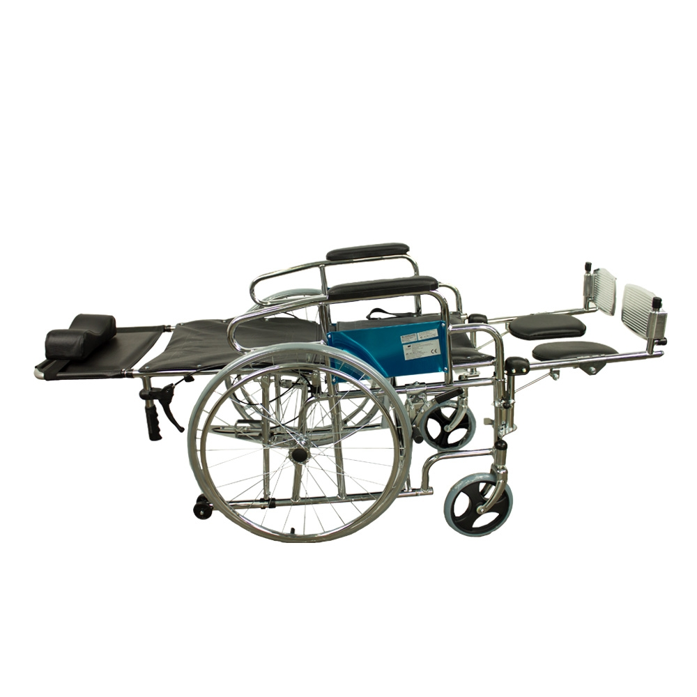 Una silla de ruedas médica con superficie reclinable ajustable y reposacabezas.