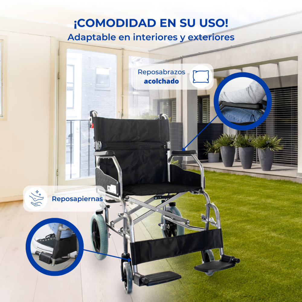 Una silla de ruedas negra se muestra en interiores y exteriores, con reposabrazos.