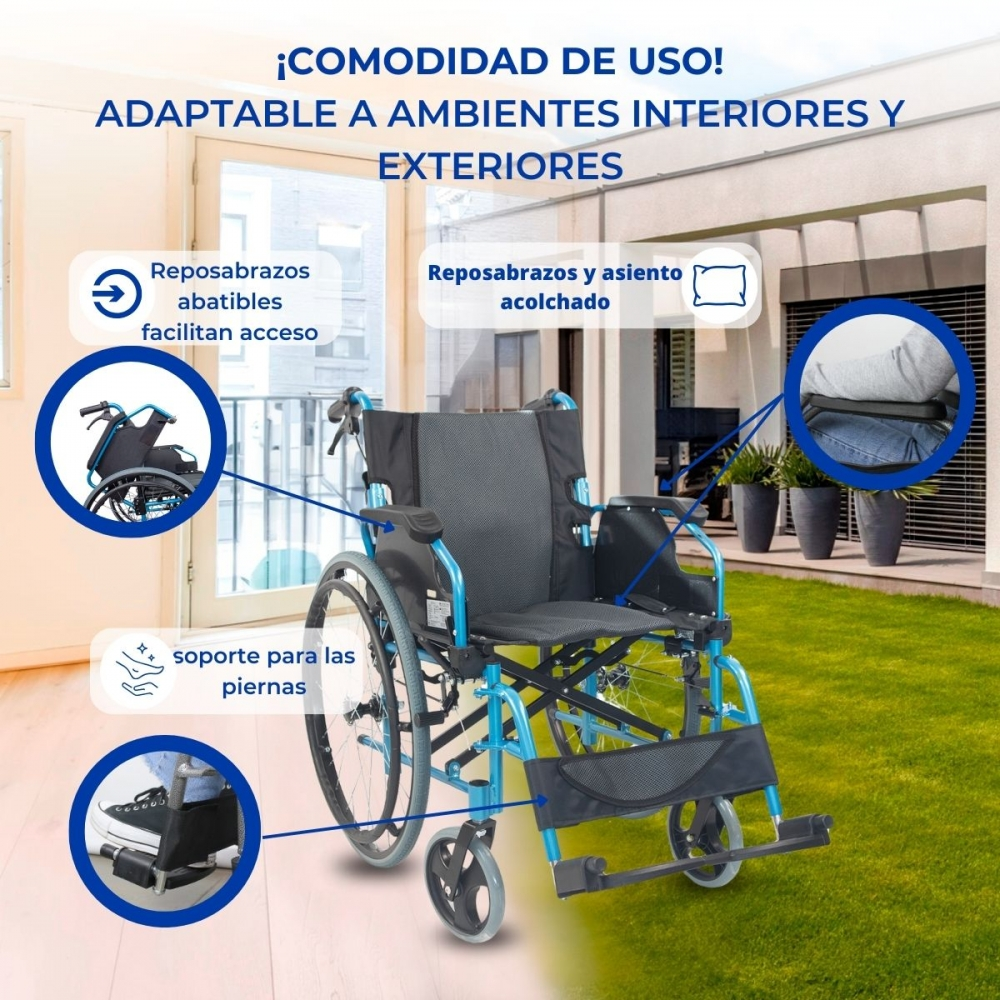 Una silla de ruedas azul con reposabrazos abatibles y reposapiés.