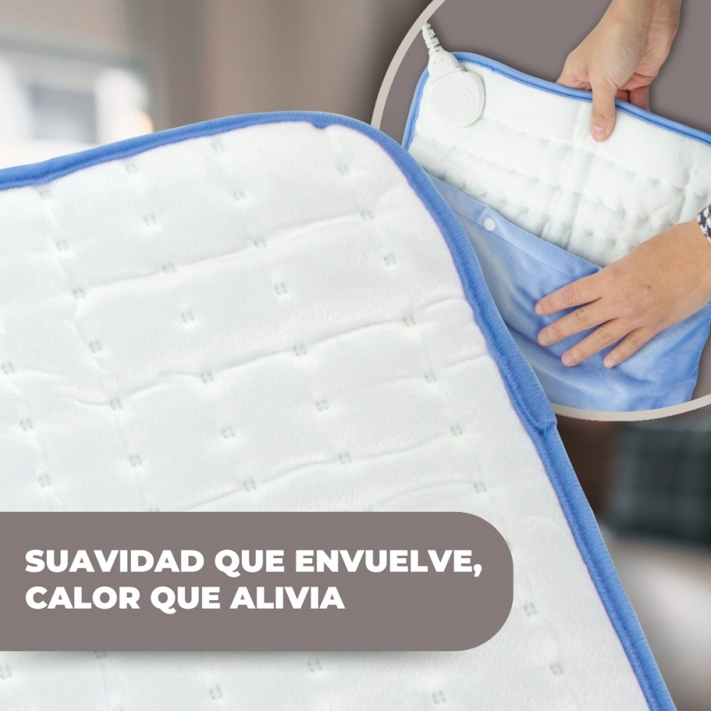 Una suave manta eléctrica blanca con borde azul, primer plano.