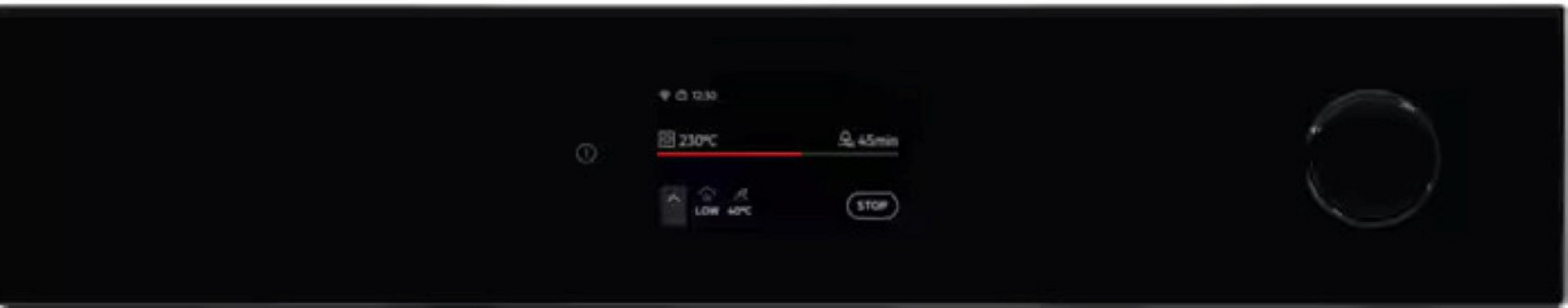 Un pannello di controllo nero con display digitale che mostra 230°C e 45 min.