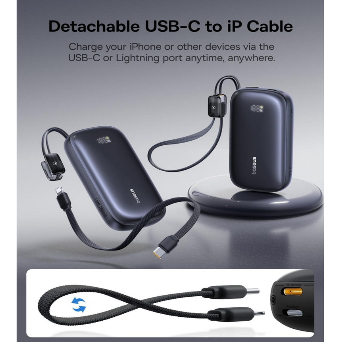 Due power bank scure con cavi di ricarica e display digitale.
