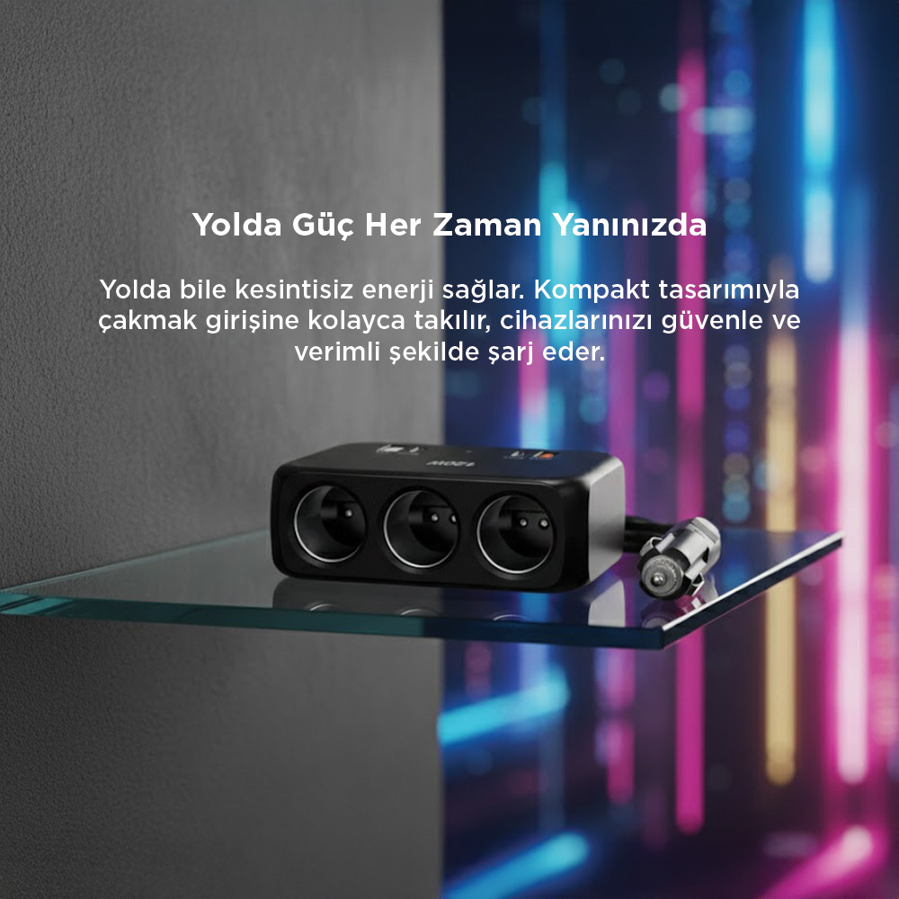 Cam rafta üç soketli siyah araç çakmak adaptörü.