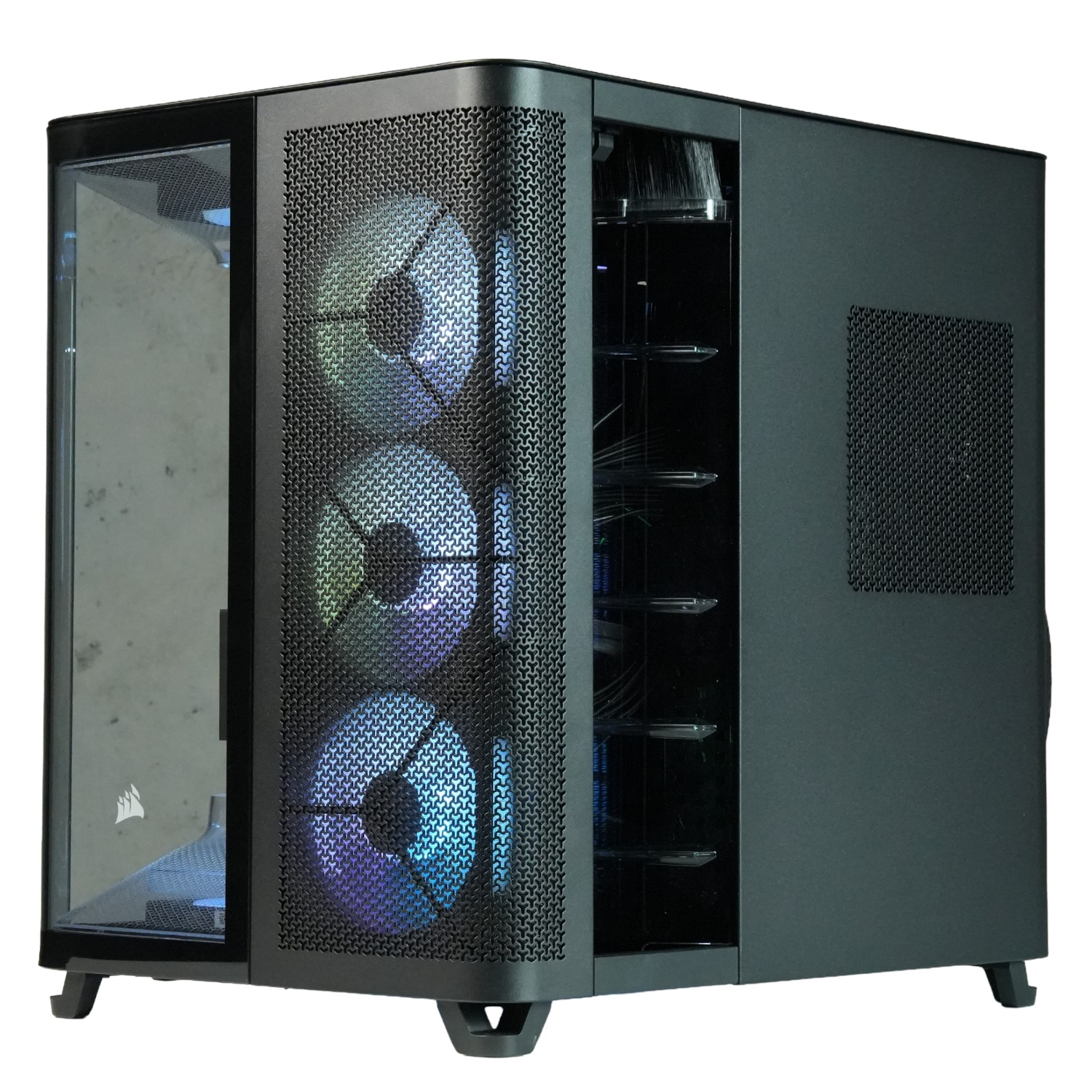 Caja de PC negra con frontal de cristal y ventiladores iluminados.