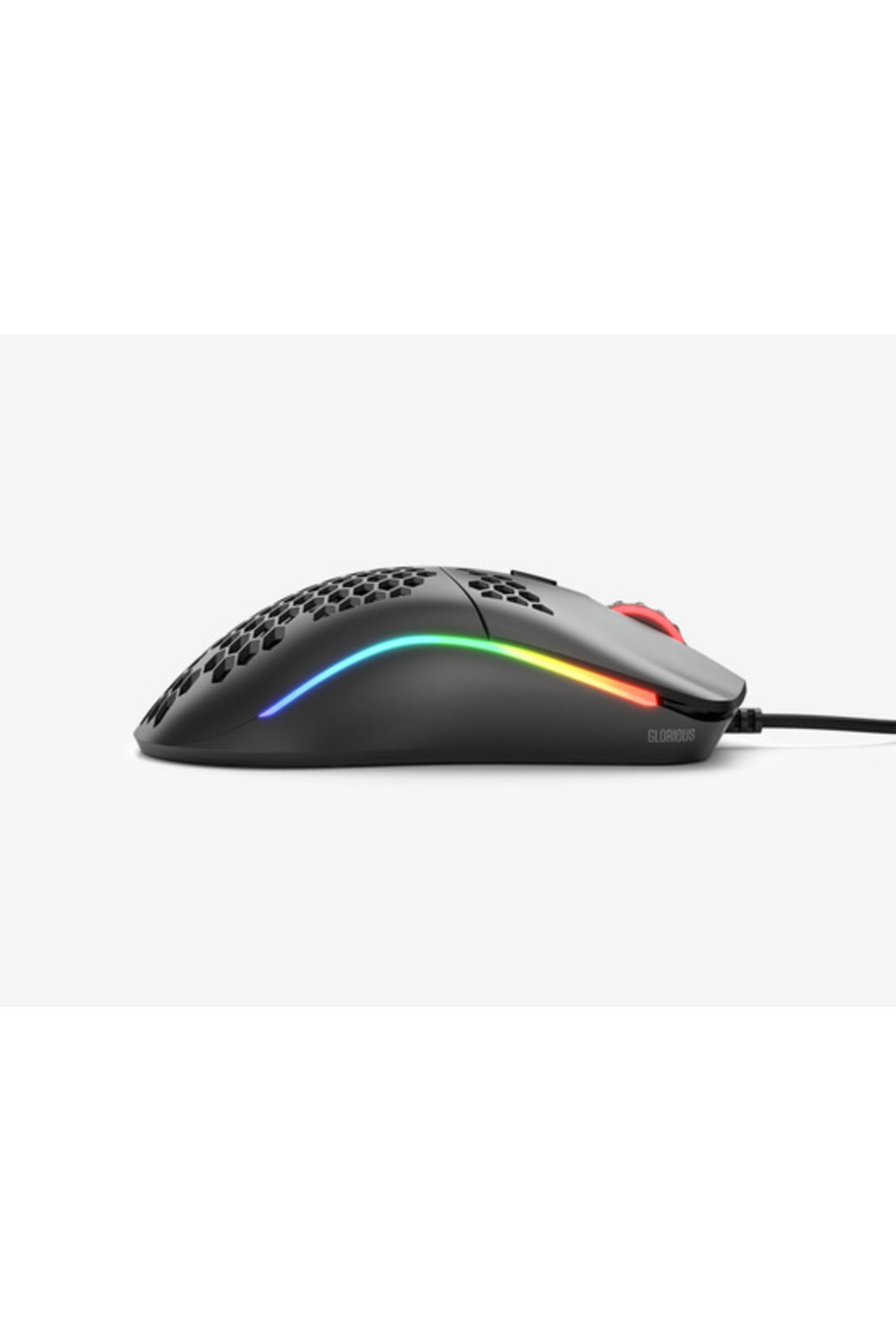 Siyah petekli RGB aydınlatmalı Glorious logolu oyuncu faresi.