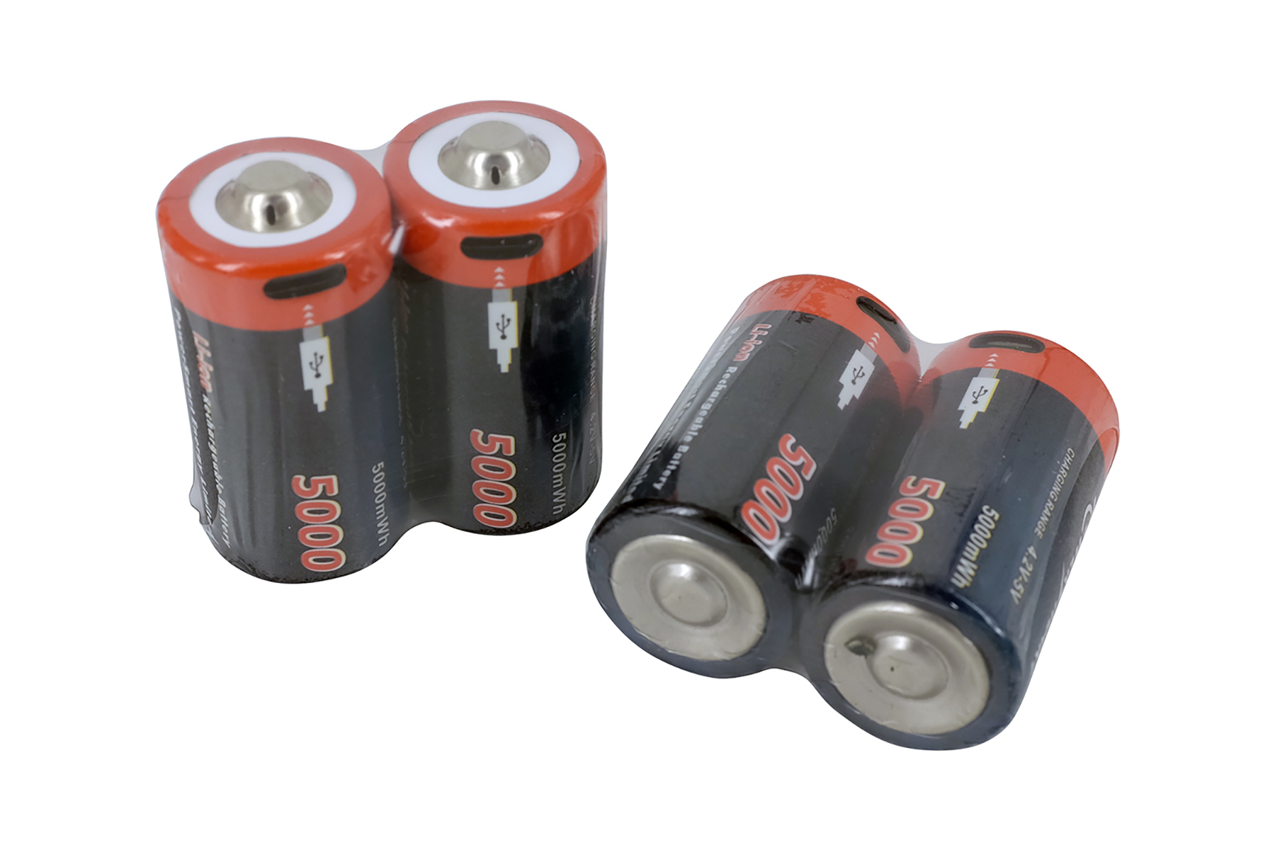 Zwei schwarze und rote 5000-mAh-Akkus im Doppelpack, weißer Hintergrund.