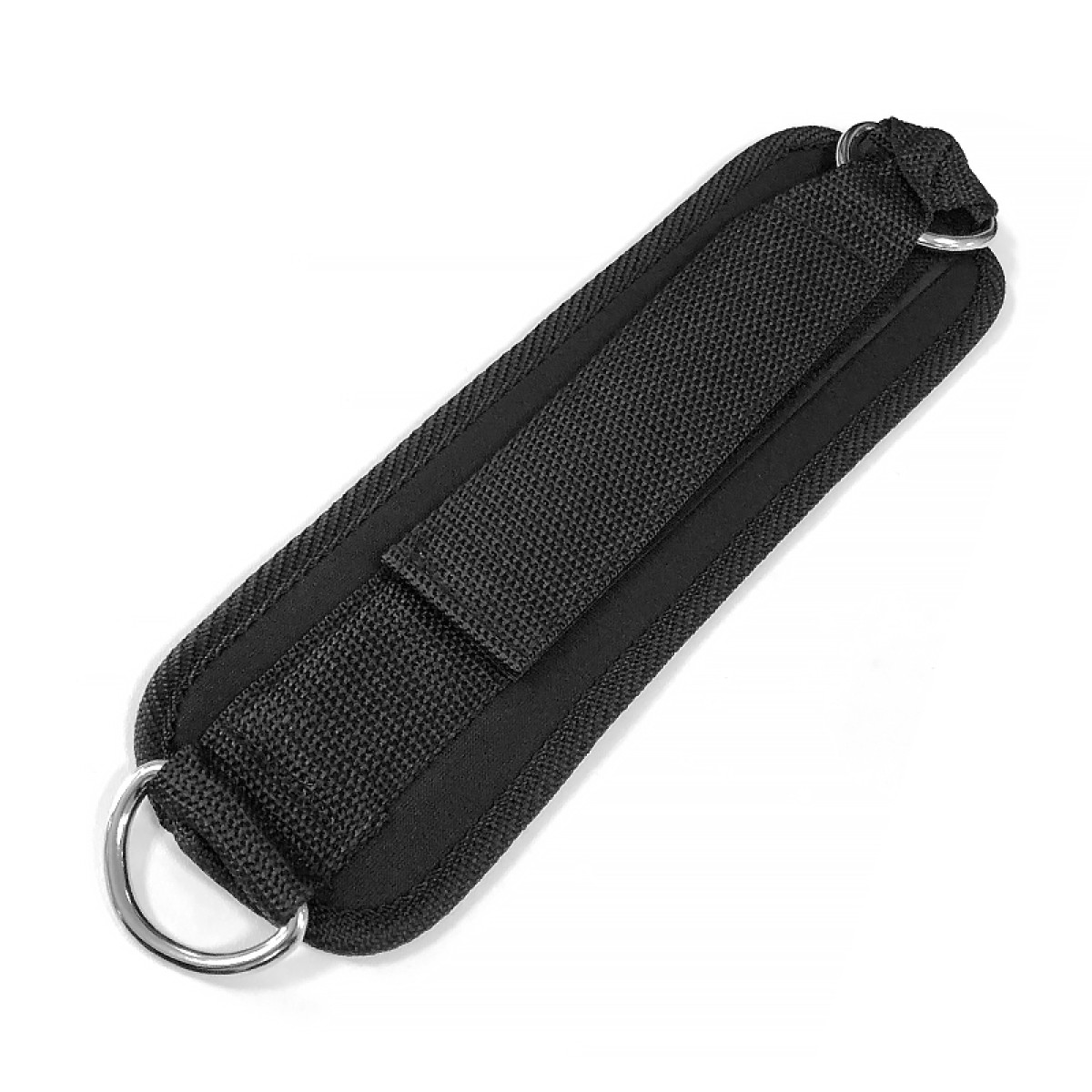 Czarny, wyściełany pasek na kostkę z D-ringami.