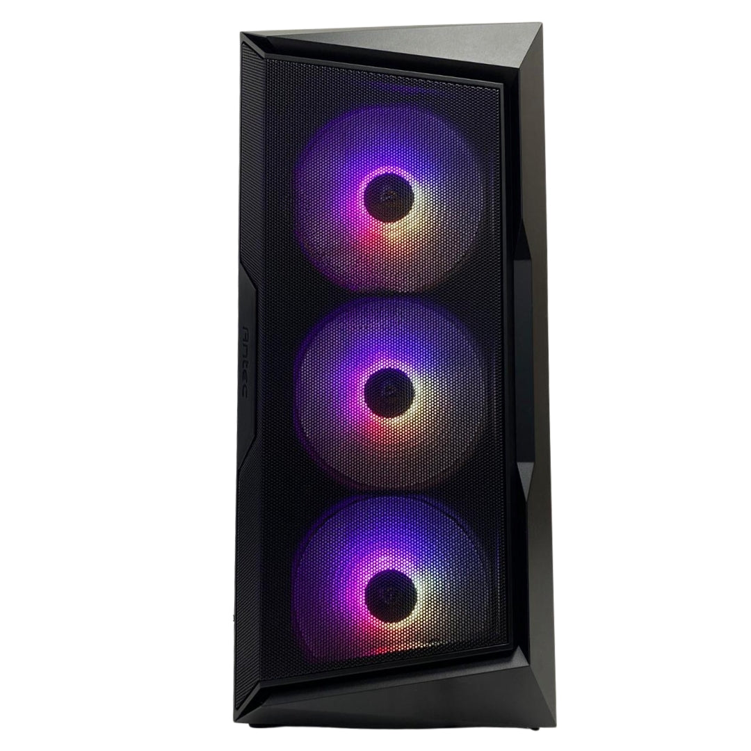 Una caja de PC negra con tres ventiladores RGB frontales.