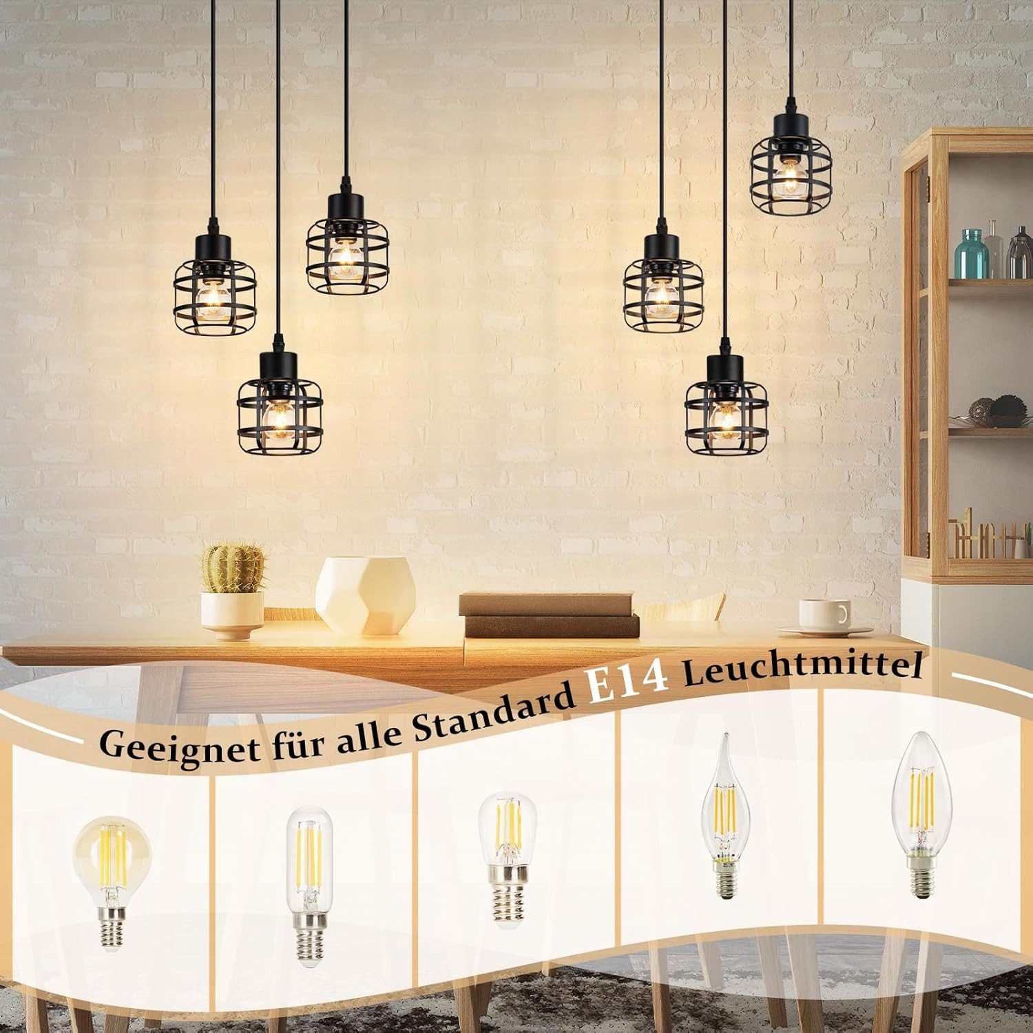 Cinque lampade a sospensione a gabbia nera sopra un tavolo con lampadine sotto.