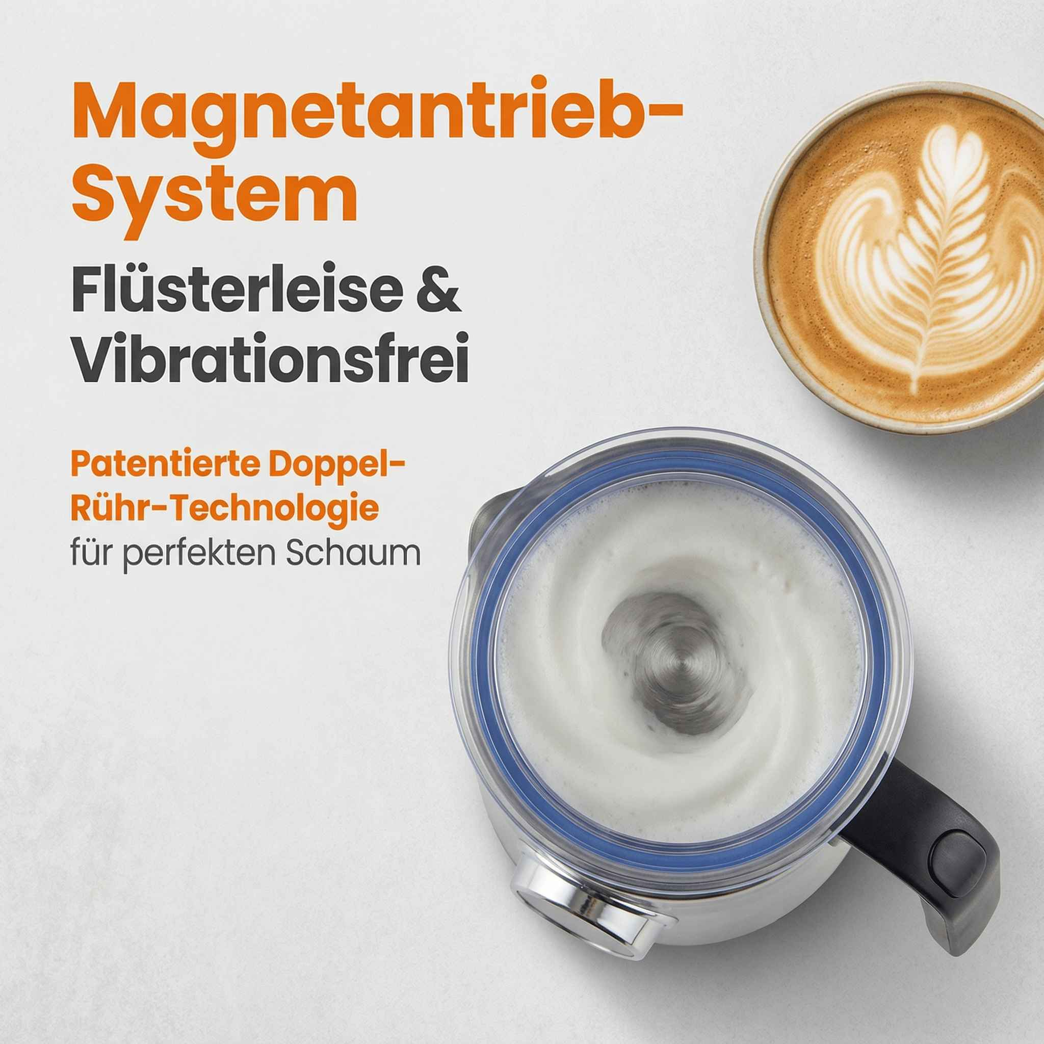Ein Milchaufschäumer mit Schaum und eine Kaffeetasse mit Latte Art.