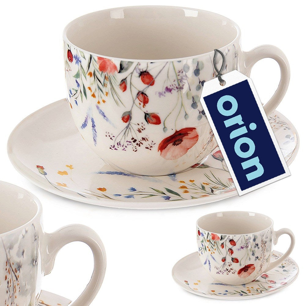 Una taza y platillo con estampado floral y etiqueta Orion.