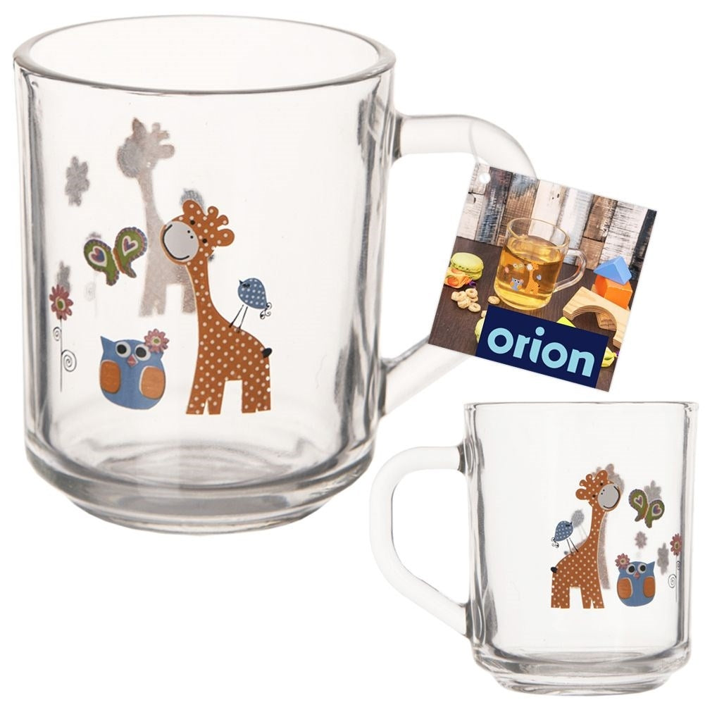 Dos tazas de cristal decoradas con diseños de jirafas, búhos y pájaros.