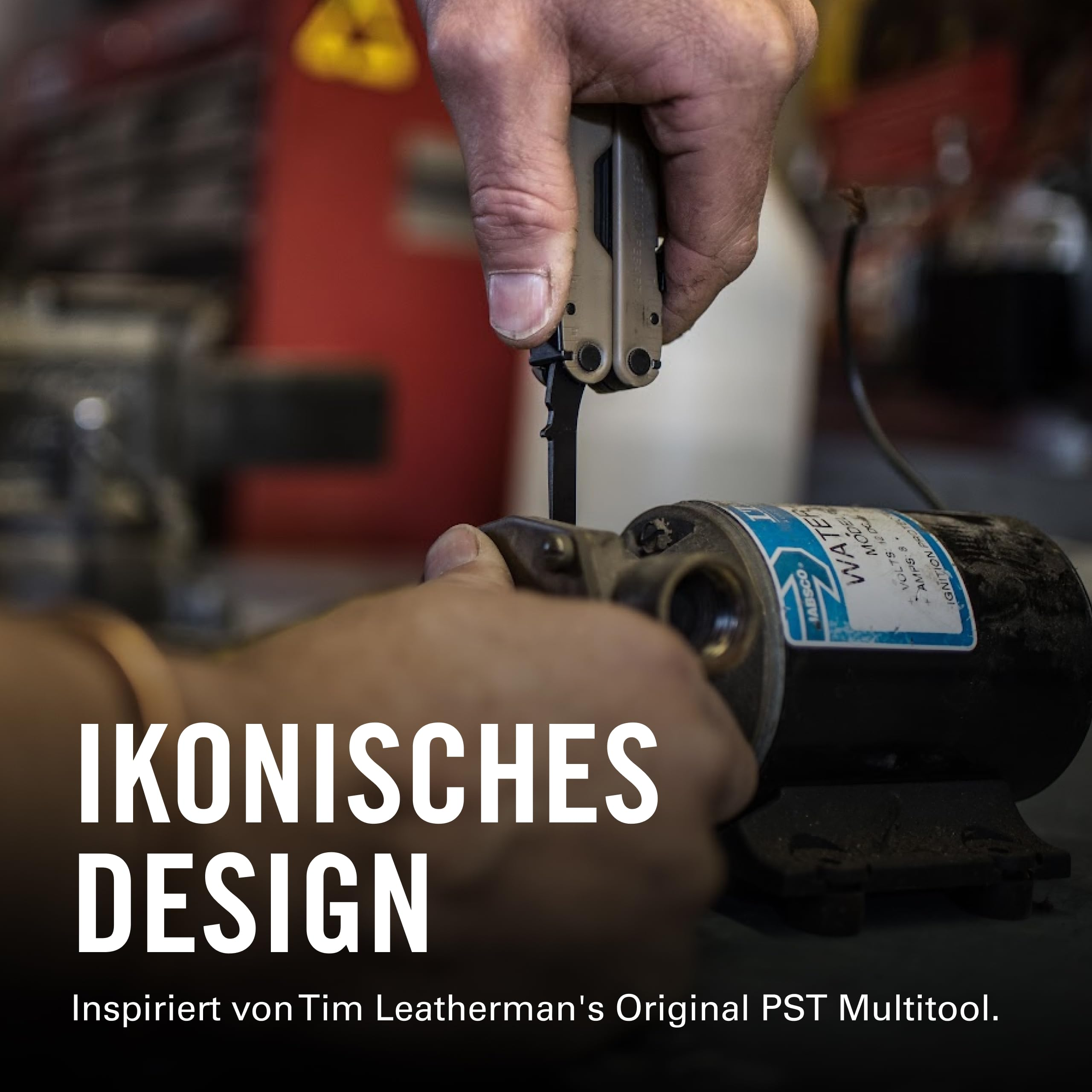 Eine Hand benutzt ein Multitool, um an einer Pumpe zu arbeiten.
