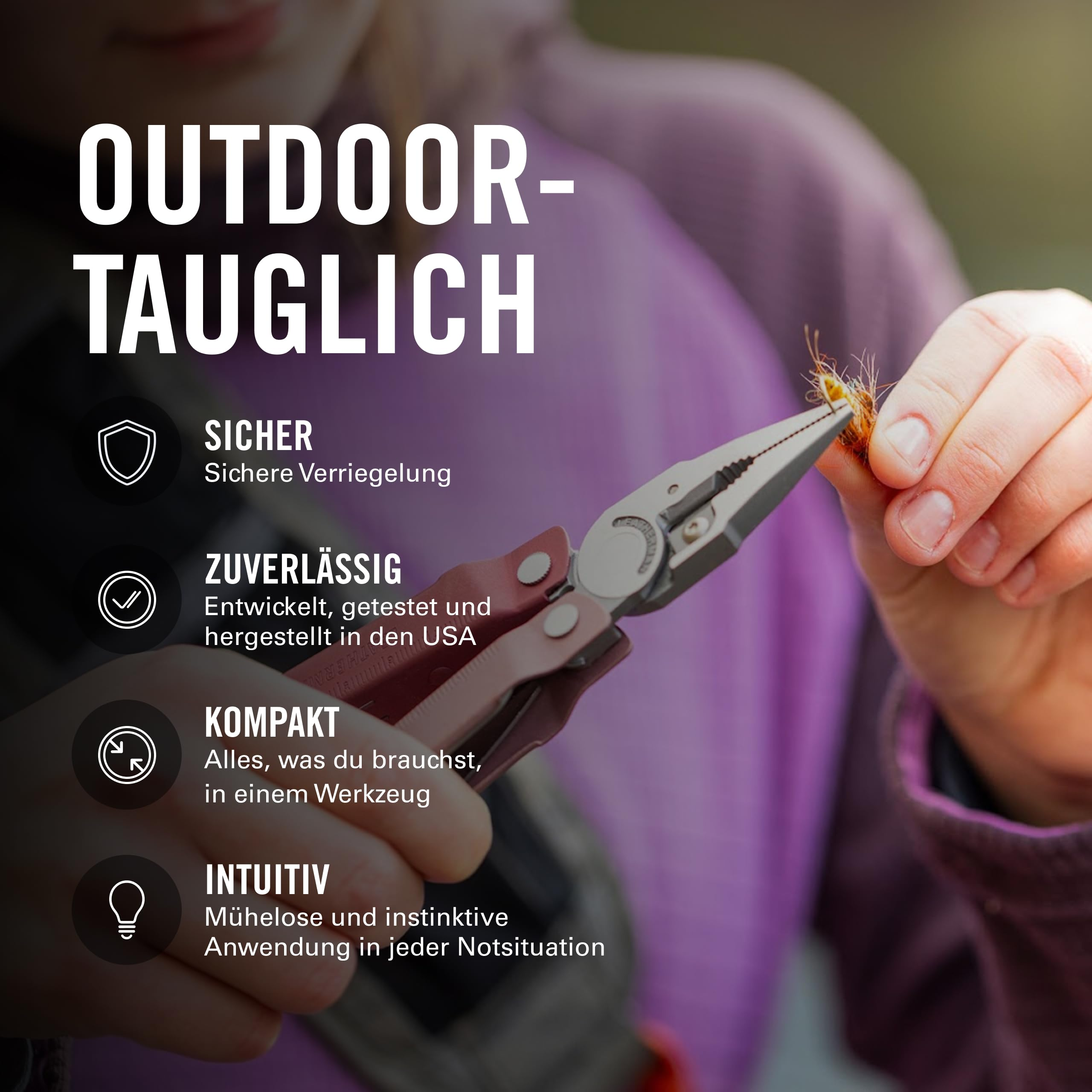 Eine Hand hält eine Zange, die einen Gegenstand greift. Text über Outdoor-Tauglichkeit.